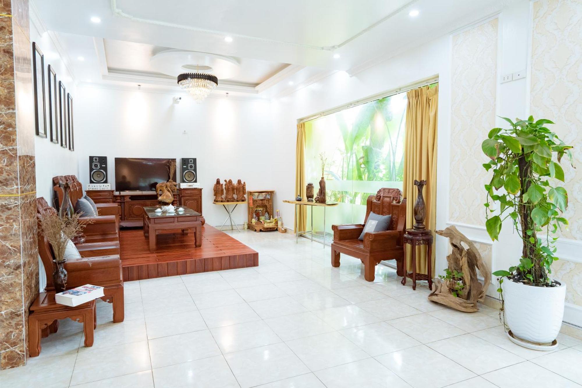 Hotel Khach San Htc Tuan Chau