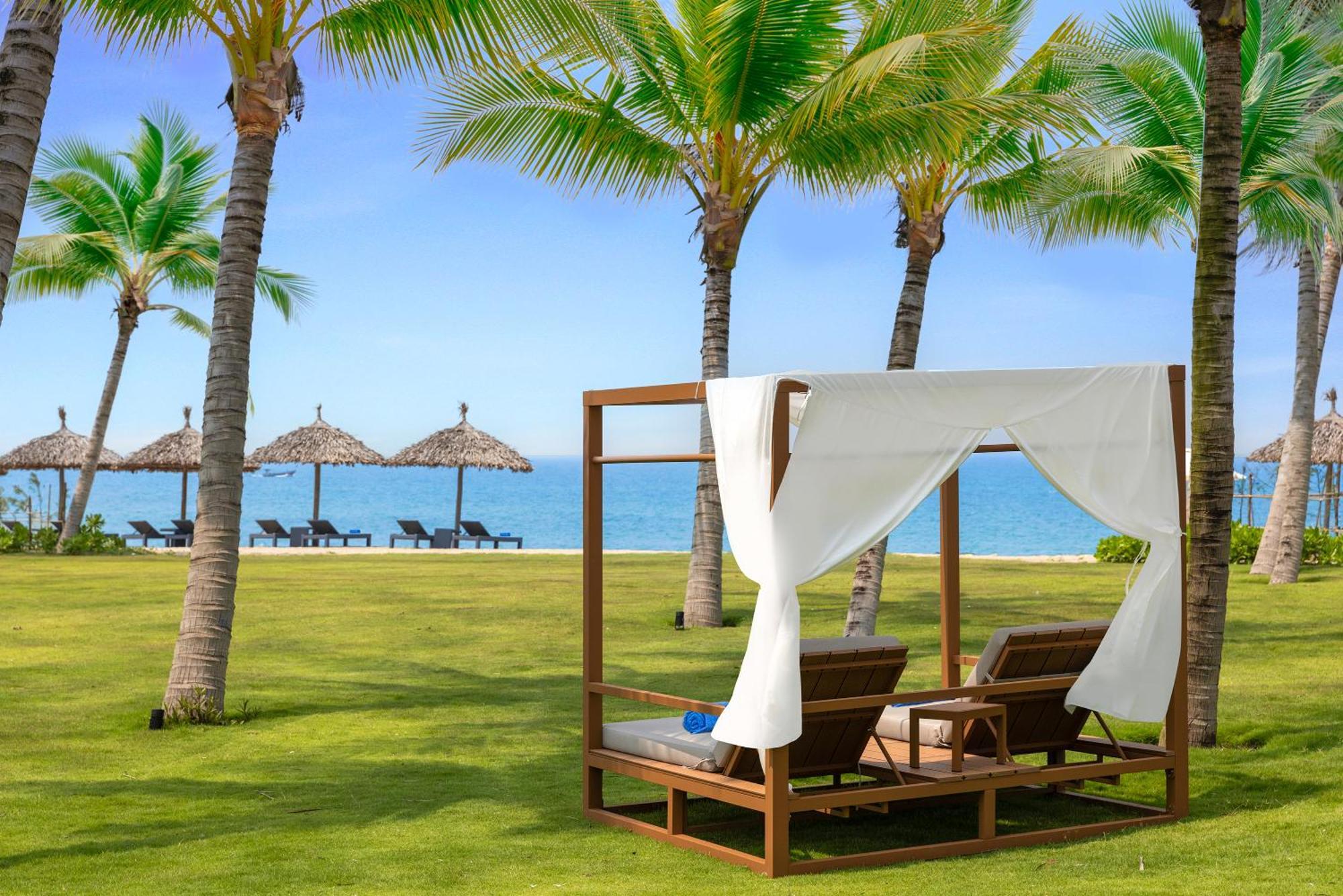 Hoi An Royal Beachfront * Dien Ban