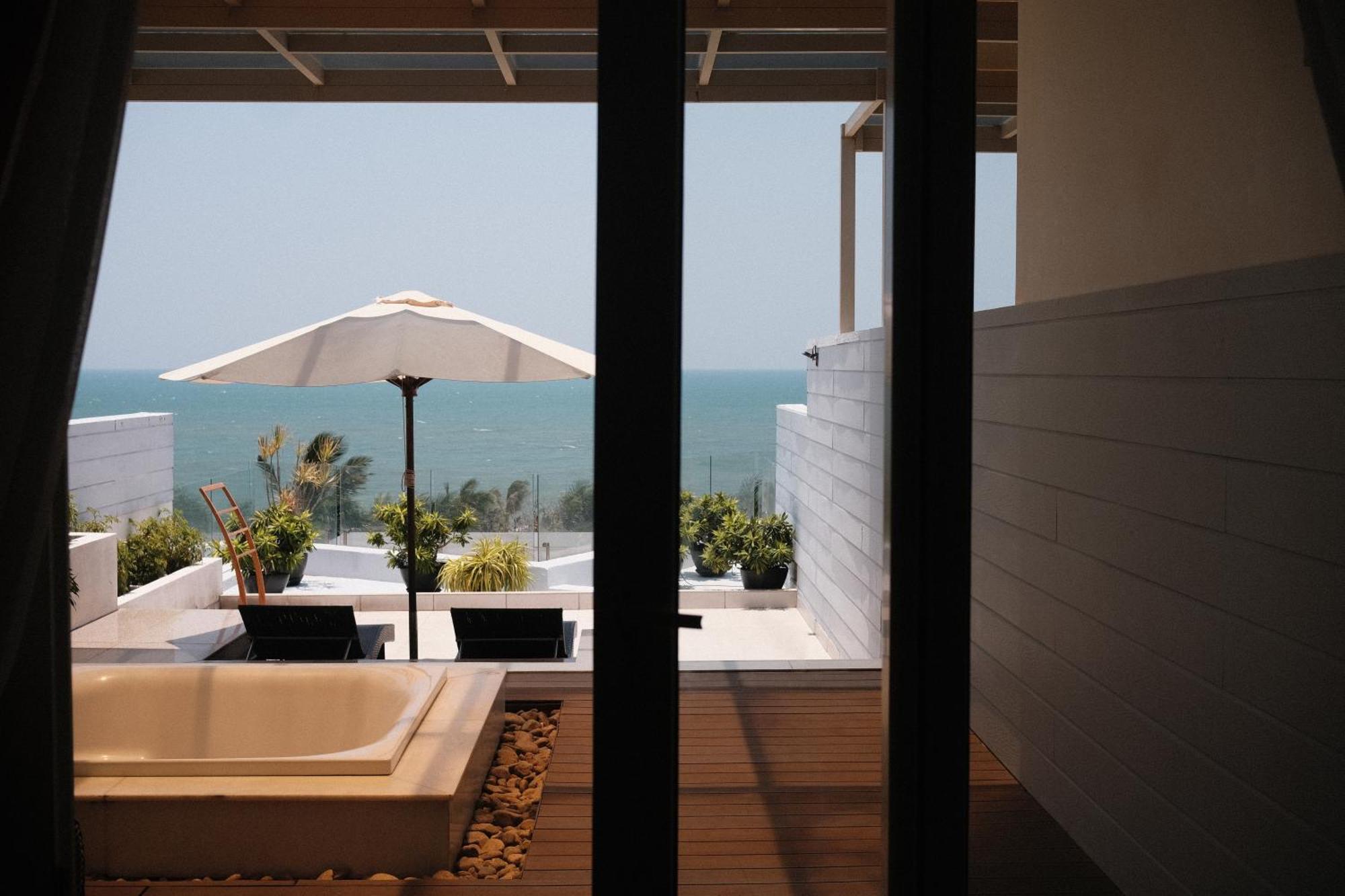 The Cliff Apartment