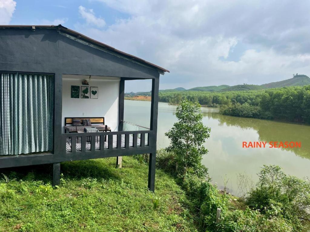 Homestay Nguyen Shack Retreat *