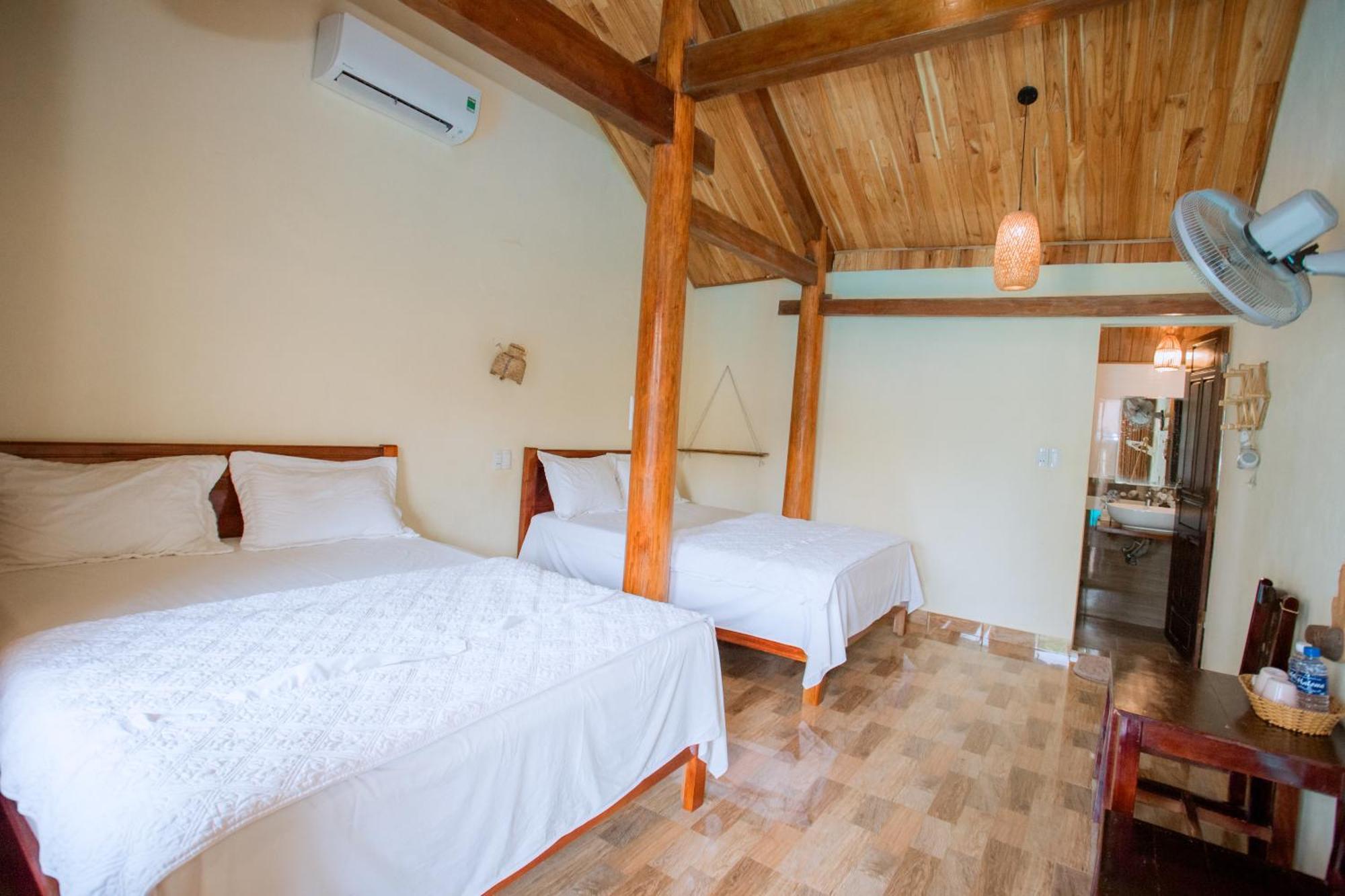Bed & Breakfast By Hofs Phong Nha