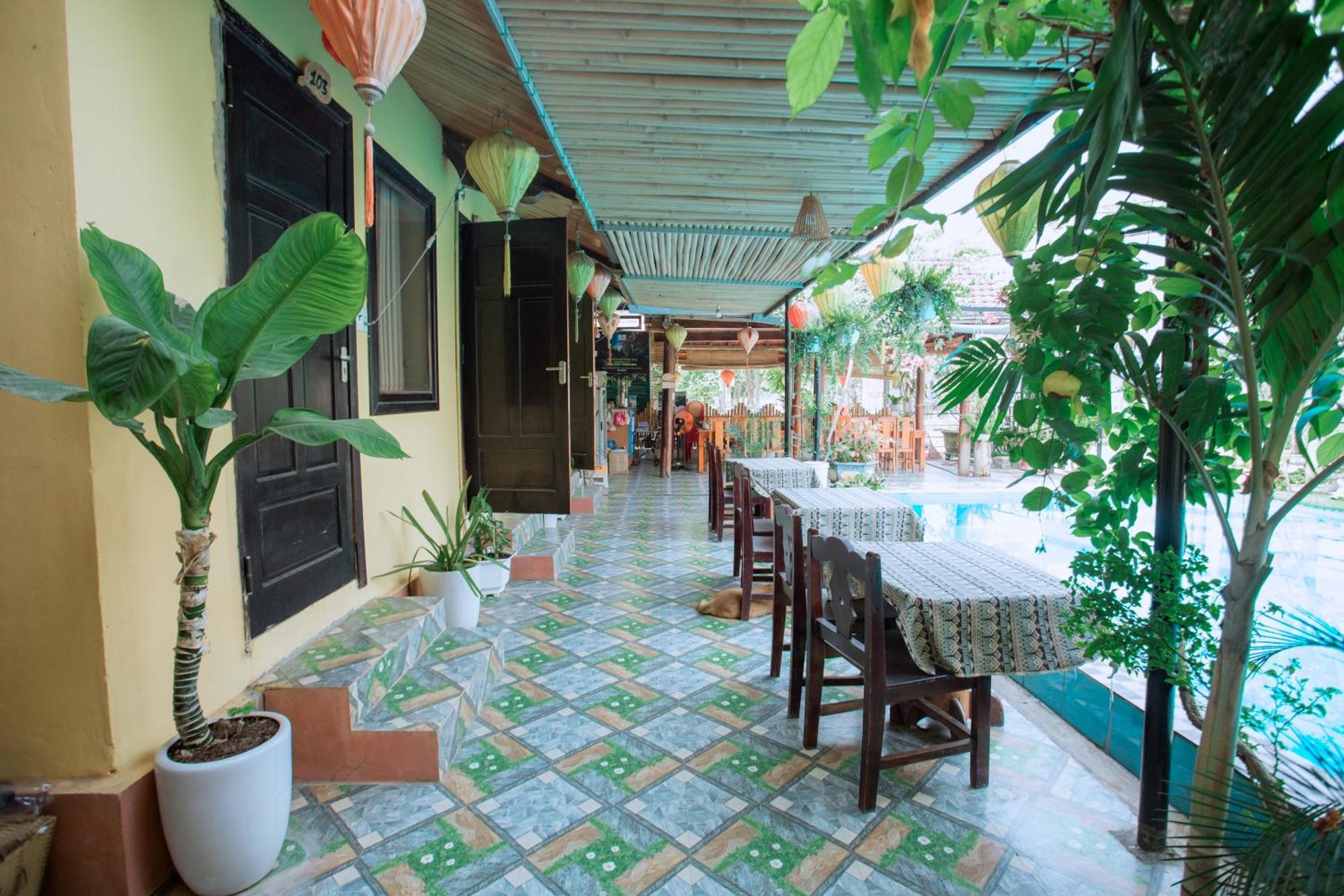 By Hofs Bed & Breakfast Phong Nha