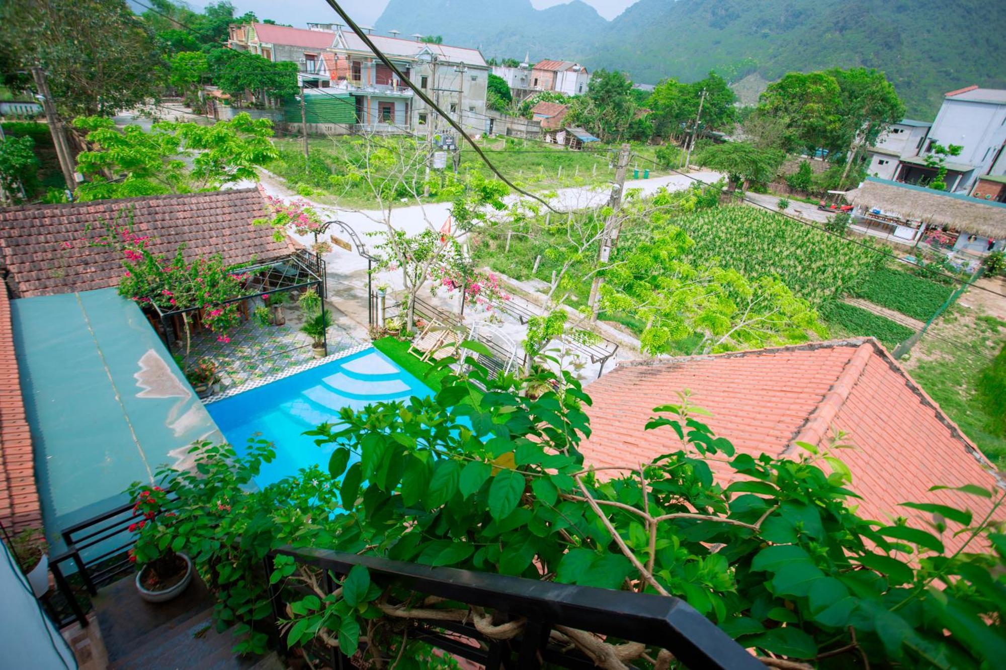 Bed & Breakfast By Hofs Phong Nha