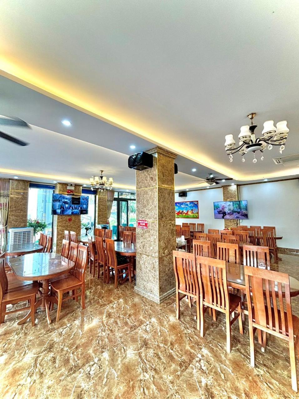 Hotel Khach San Xanh Tot Flc 3*