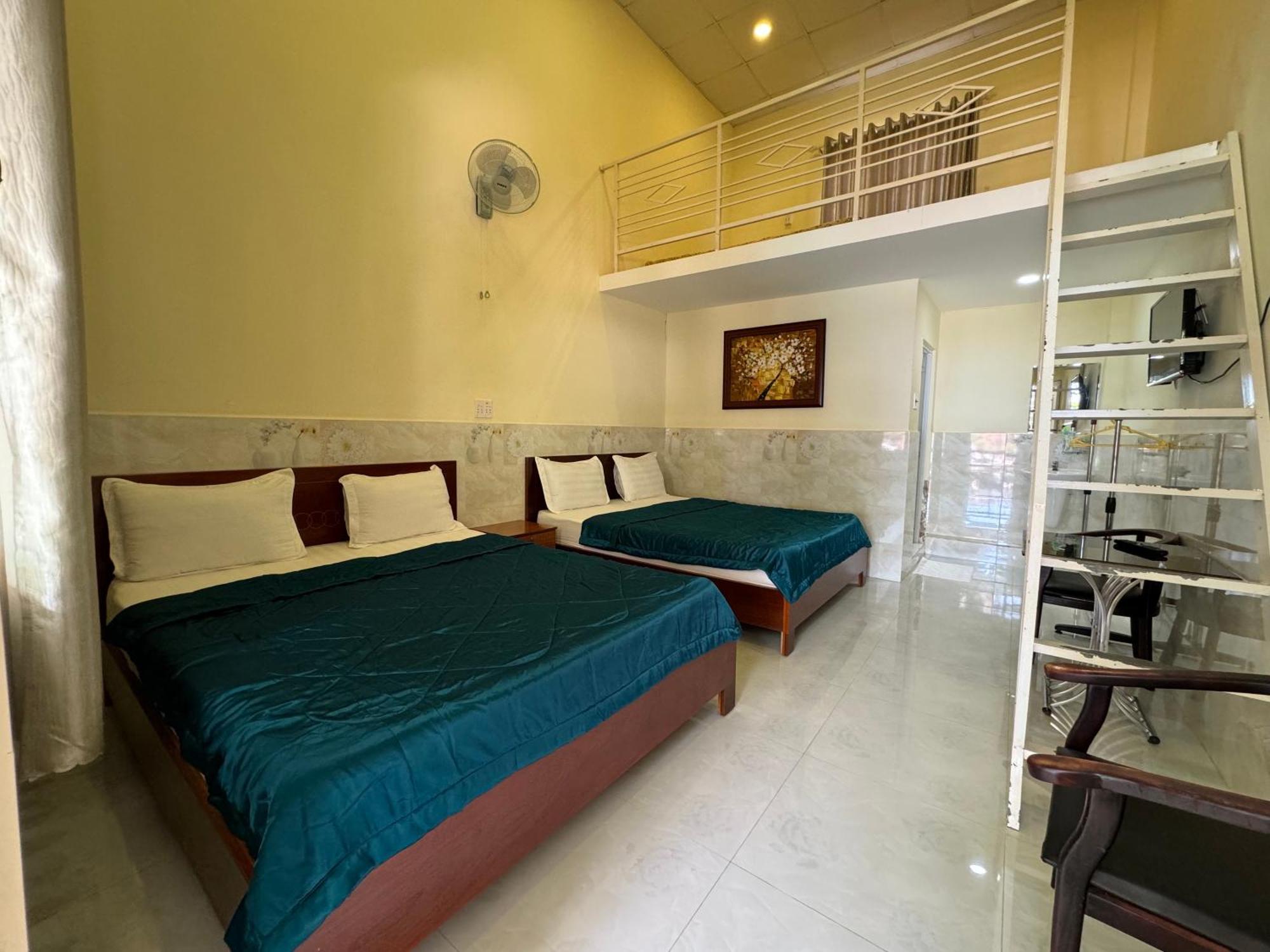 Lodge Nha Toi