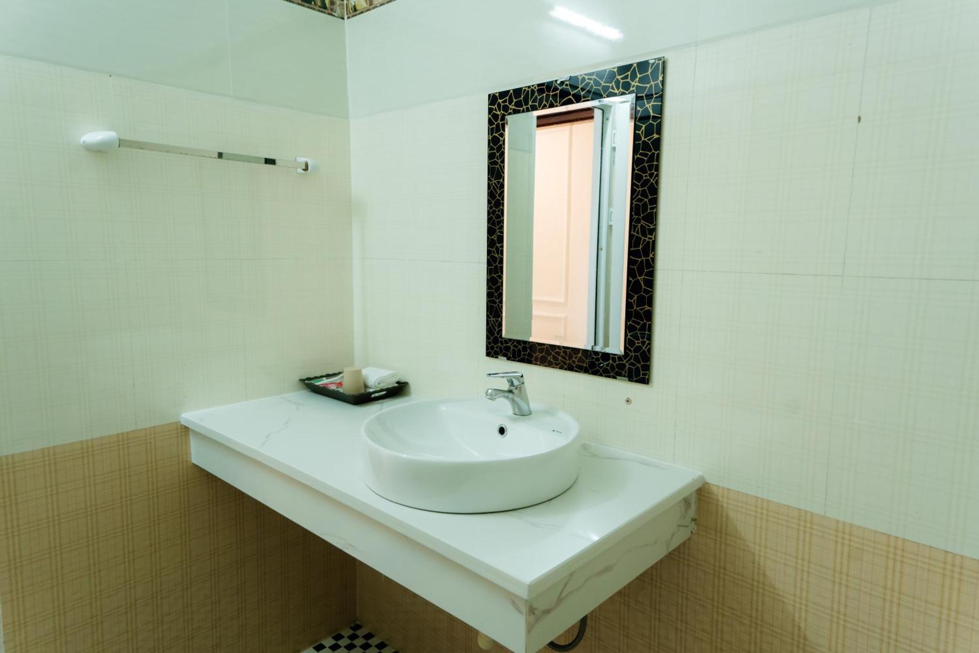 Khach San Htc Tuan Chau * Hạ Long