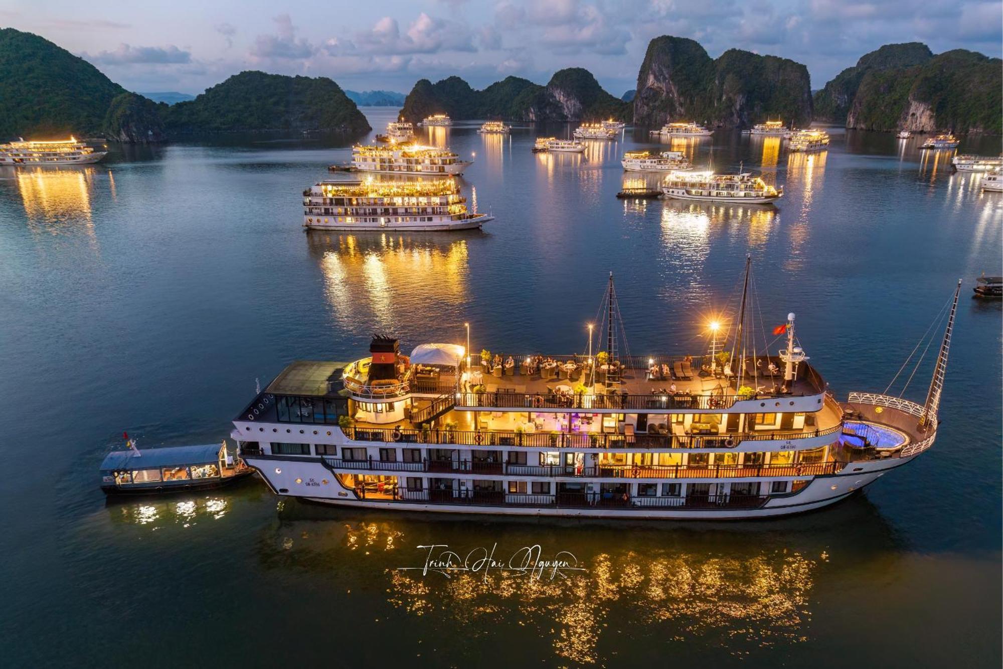 Alisa Premier Cruise 5* Hạ Long