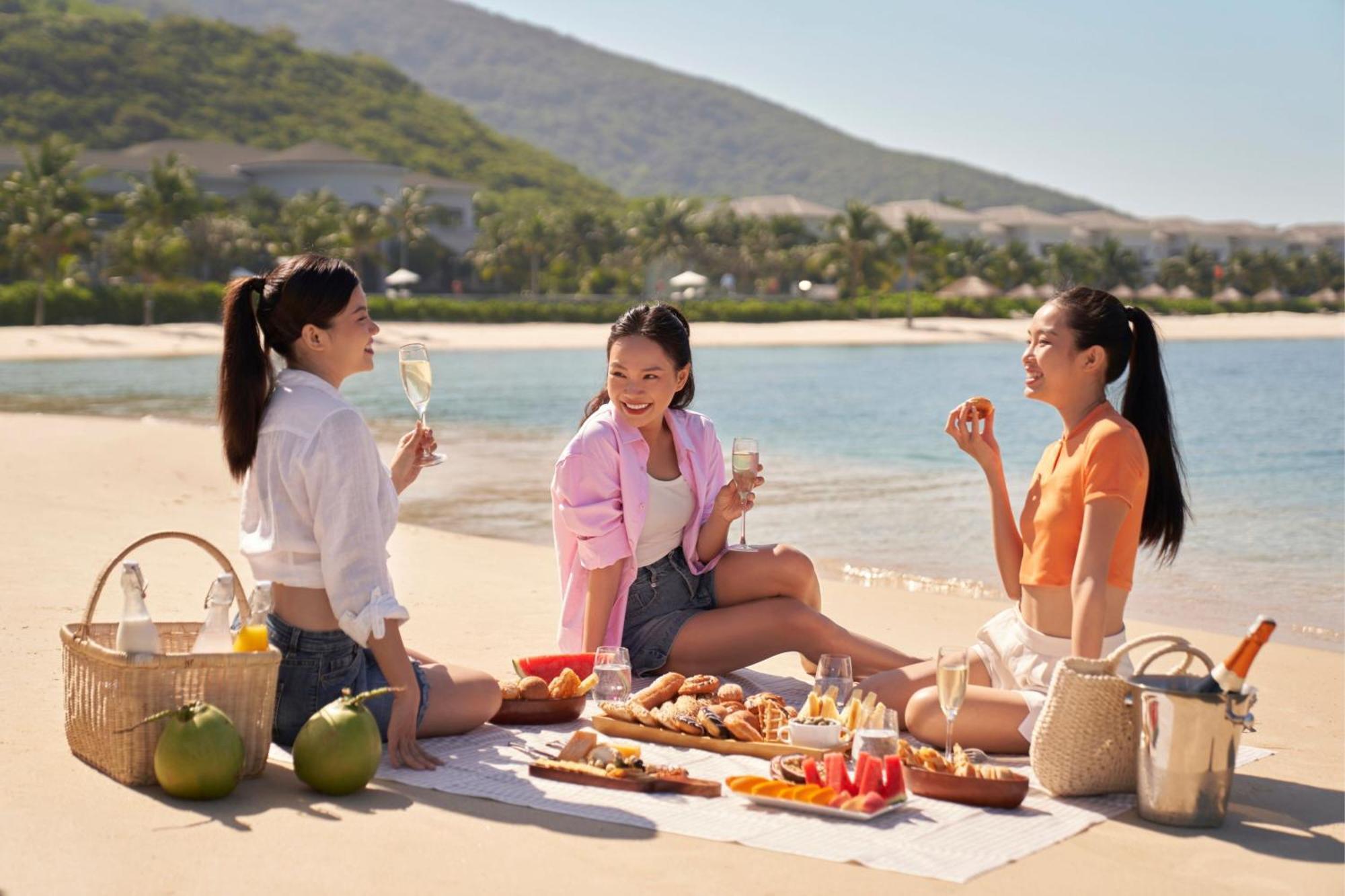 Vinpearl Discovery Sealink Khu nghỉ mát