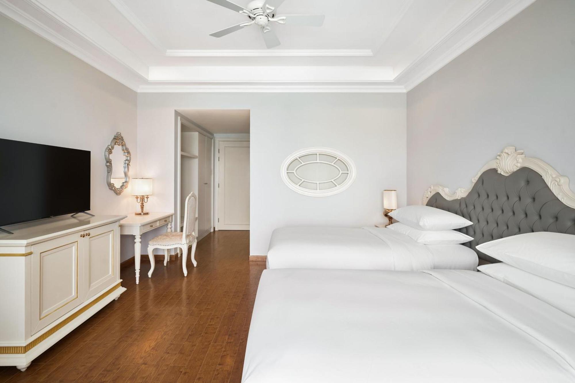 Vinpearl Discovery Sealink Nha Trang