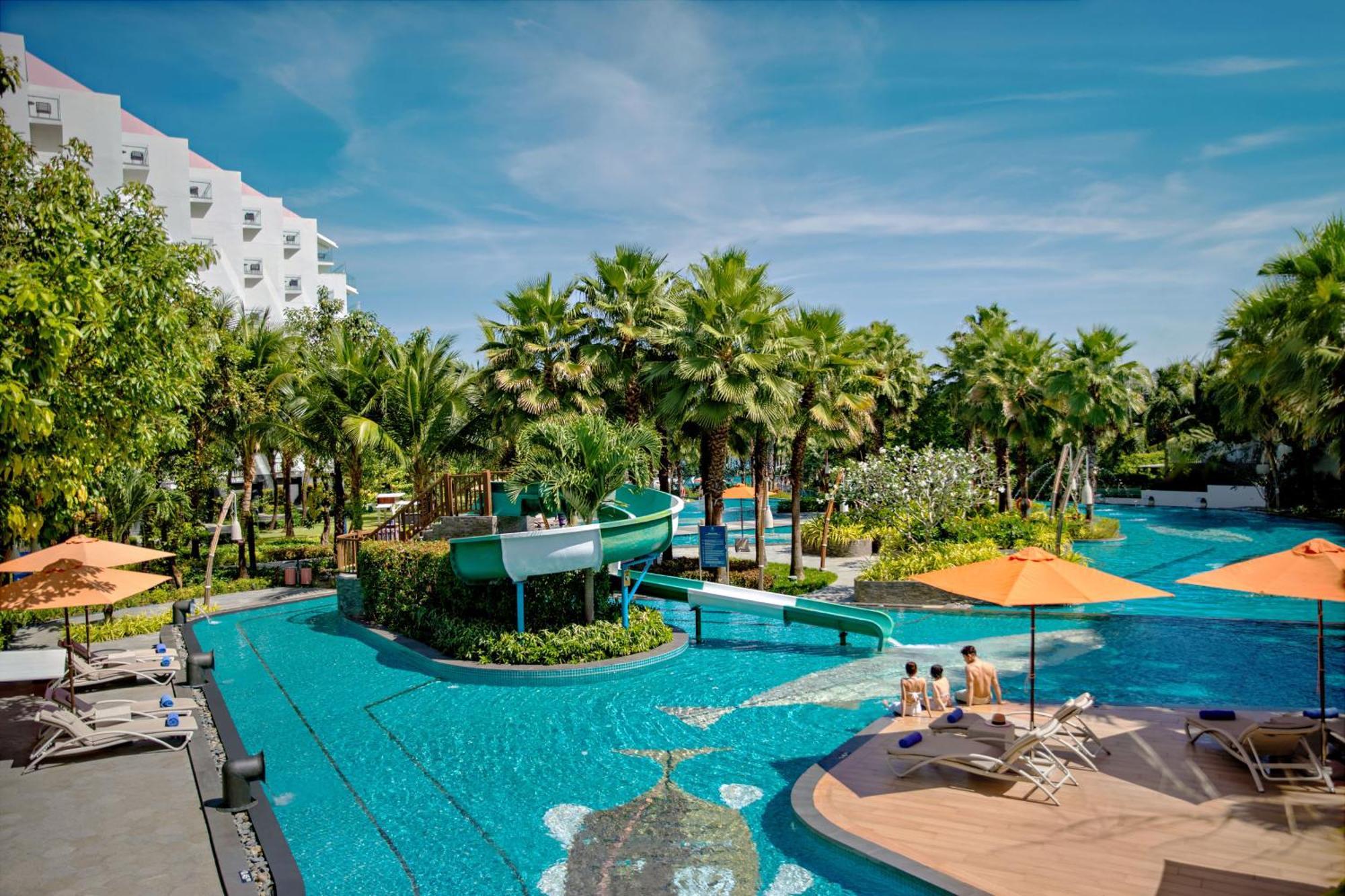 Premier Residences Emerald Bay Managed By Accor 5*