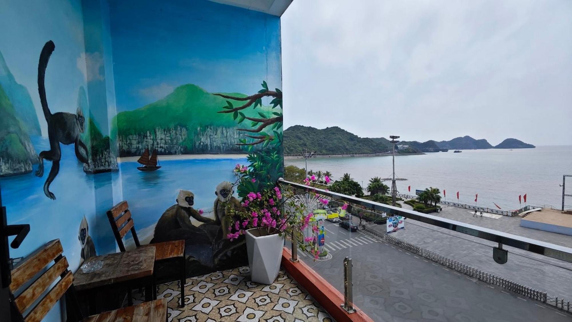 Hostel Catba Pod - Restaurant And Rooftop Bar