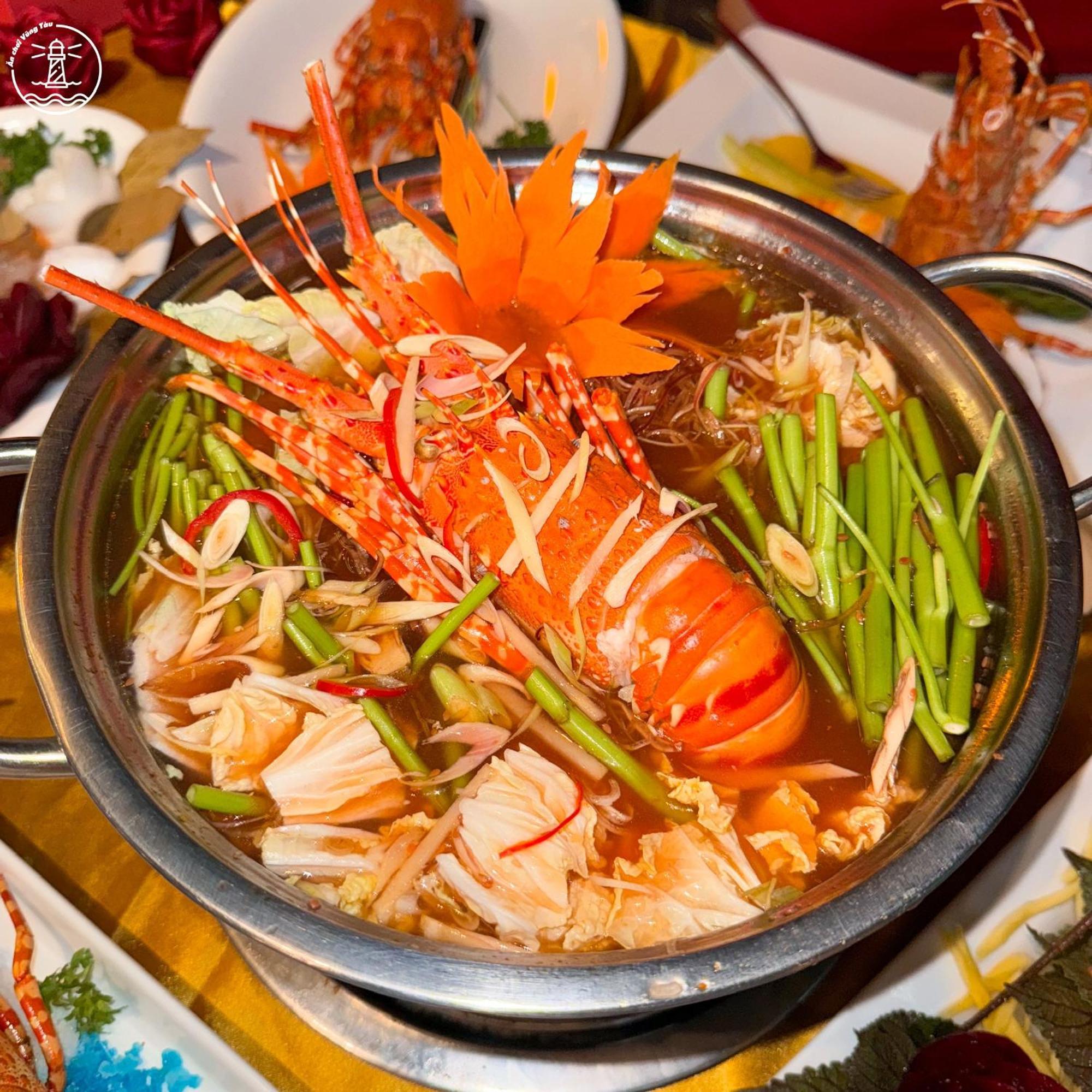 Premier Pearl Khách sạn 4*