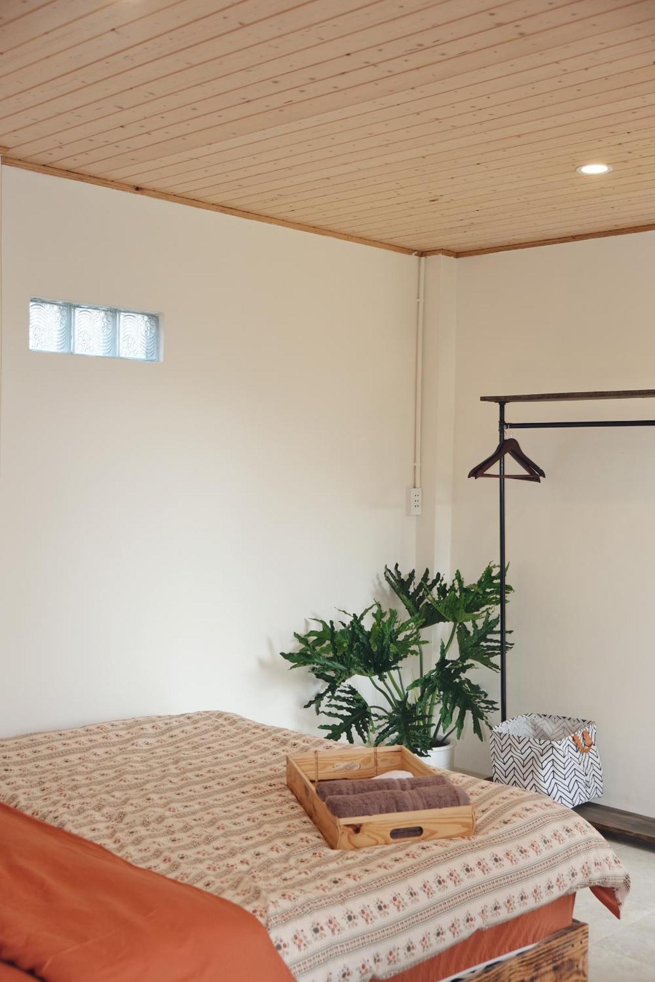 Nha Dau Mang Den Bed & Breakfast *