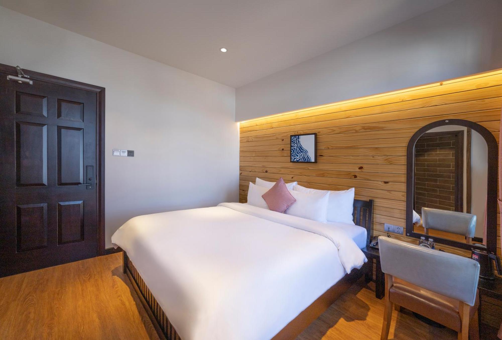 Hotel Brick House Đà Lạt