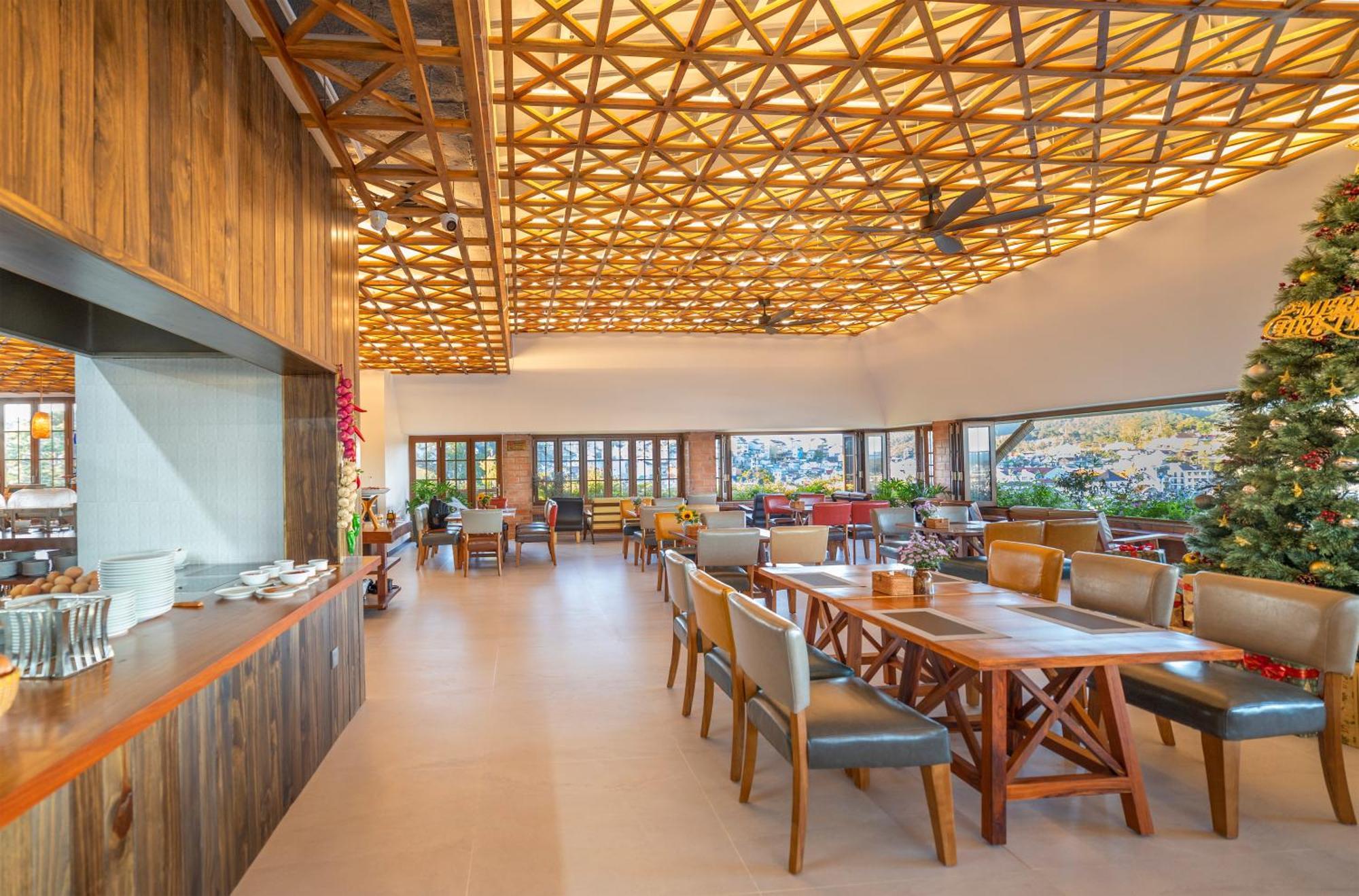 Brick House Da Lat
