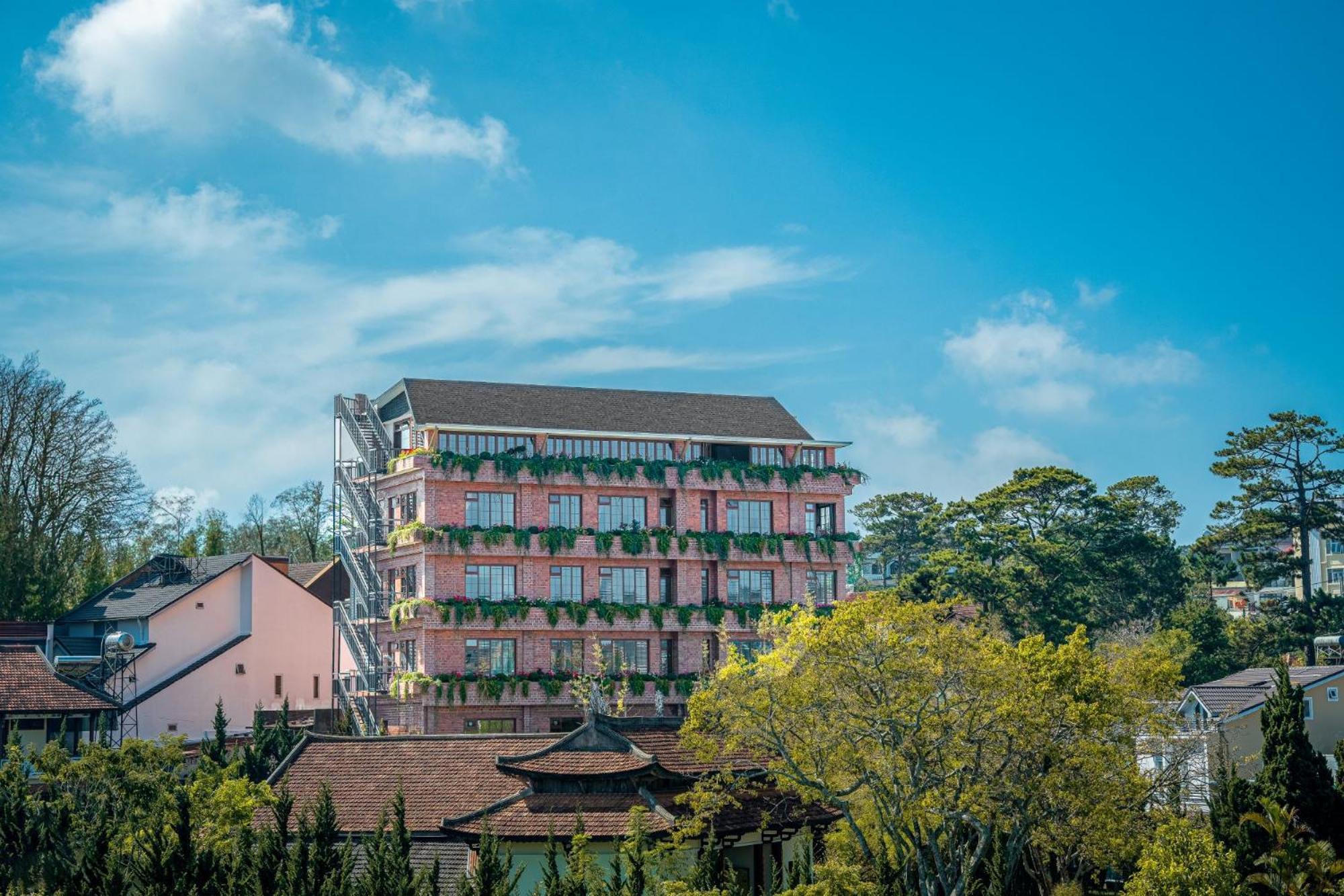 Hotel Brick House