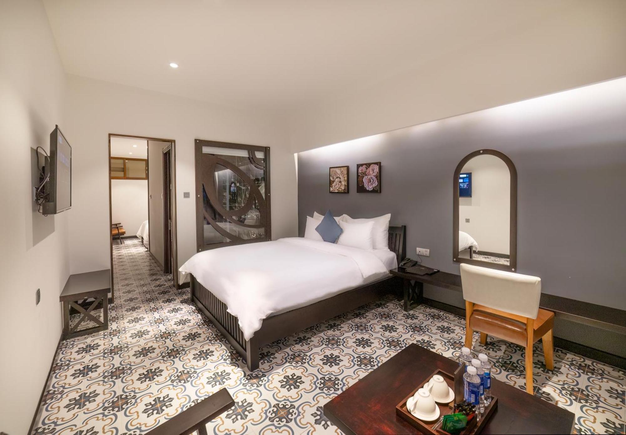 Hotel Brick House 3*