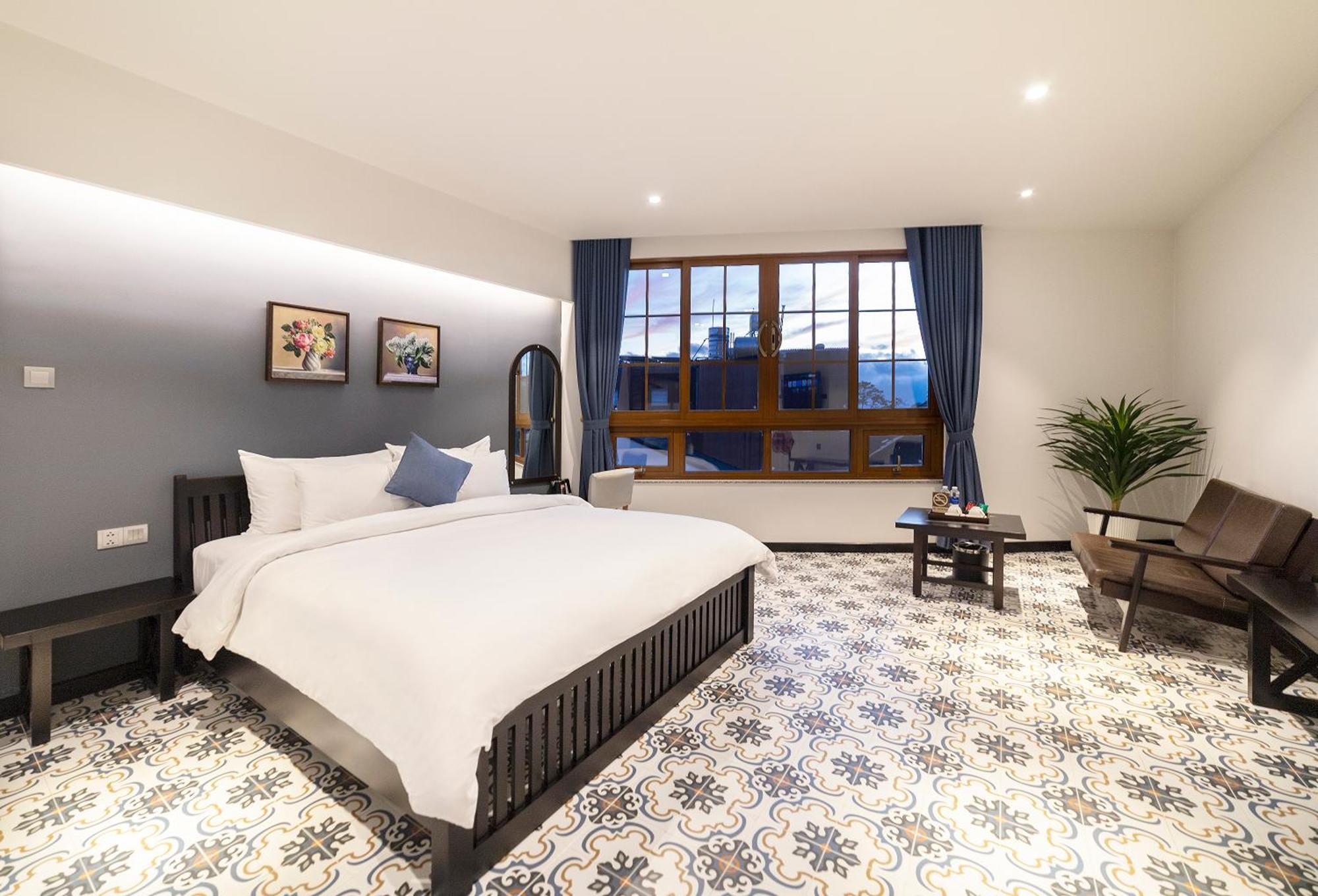 Hotel Brick House 3*