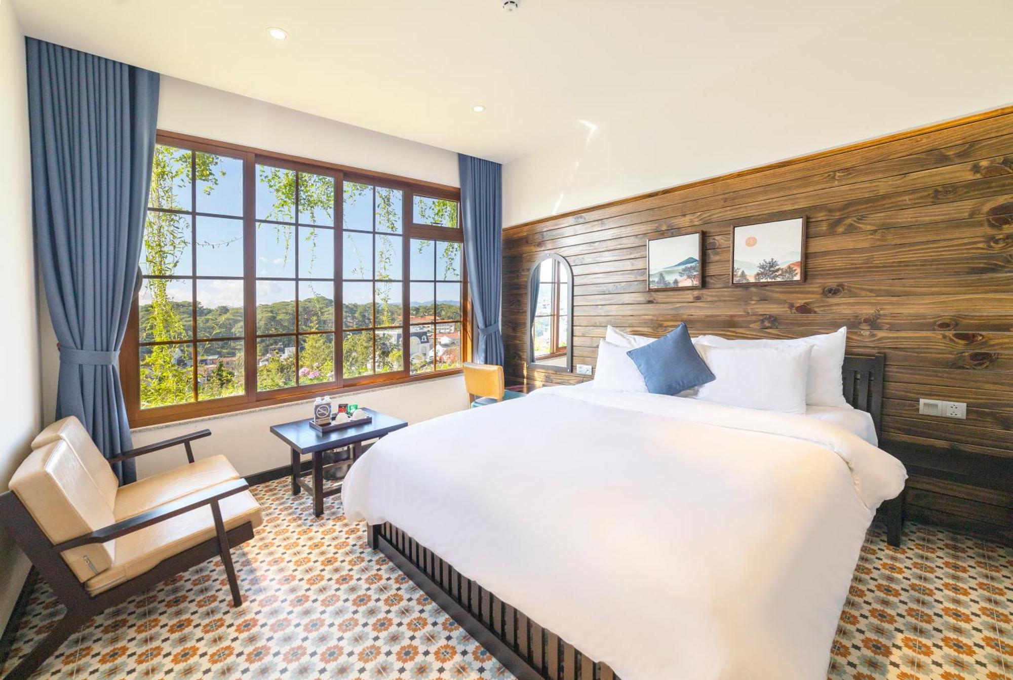 Brick House Da Lat