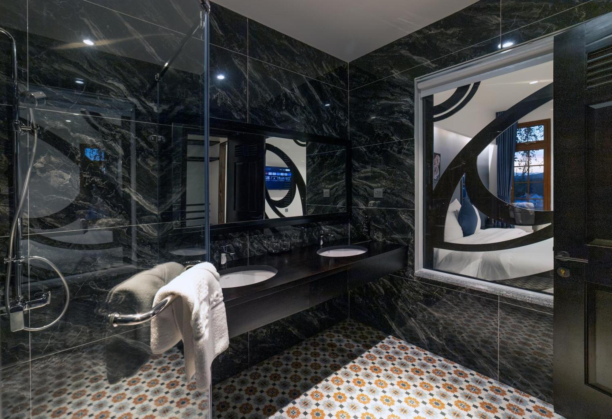 Brick House Hotel