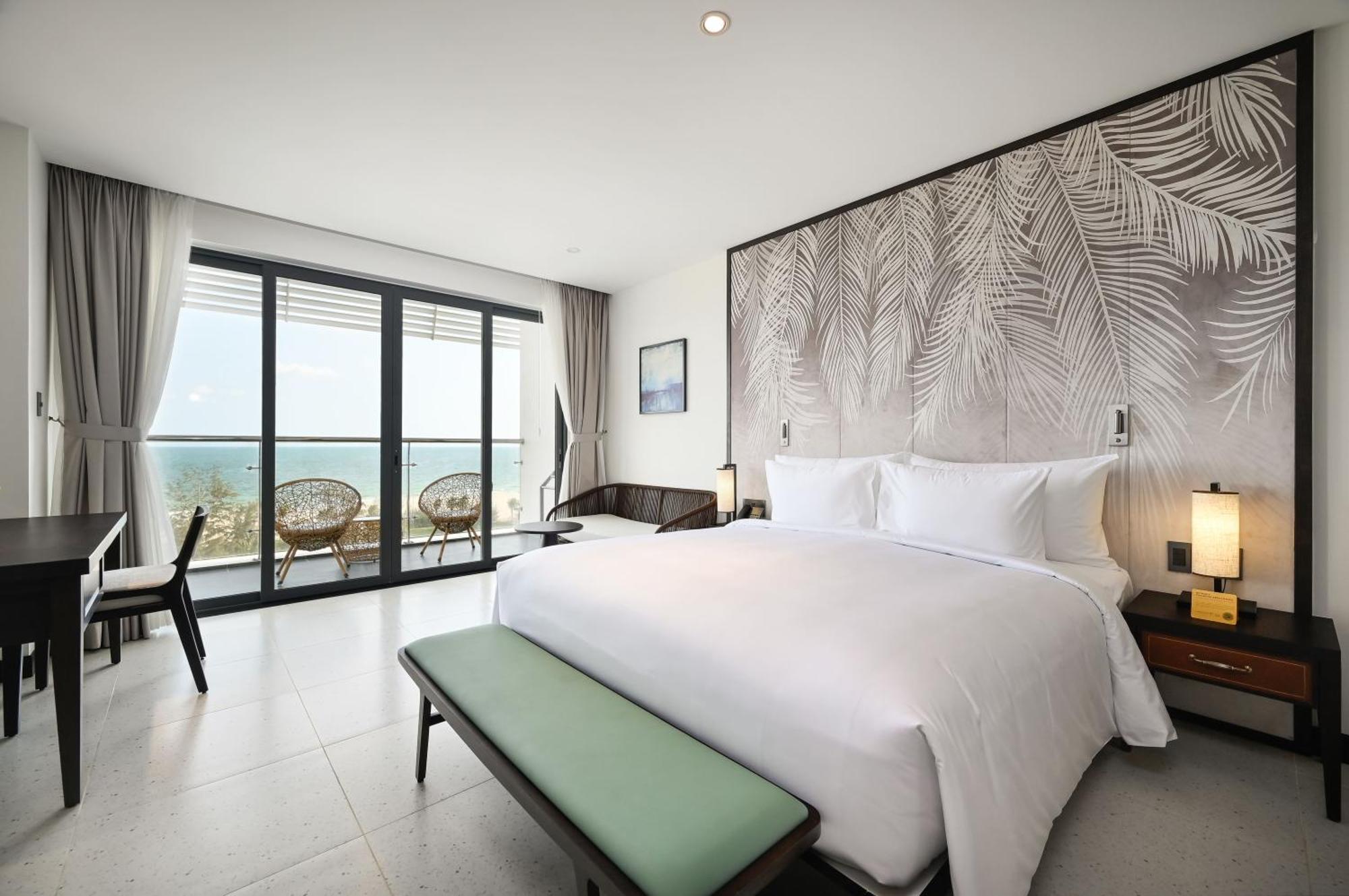 Emerald Resort