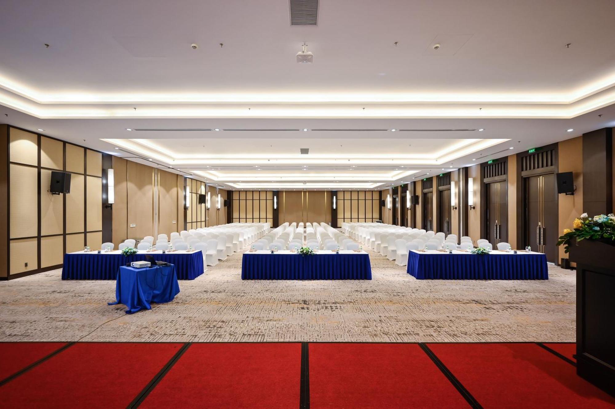 Emerald Resort 4*