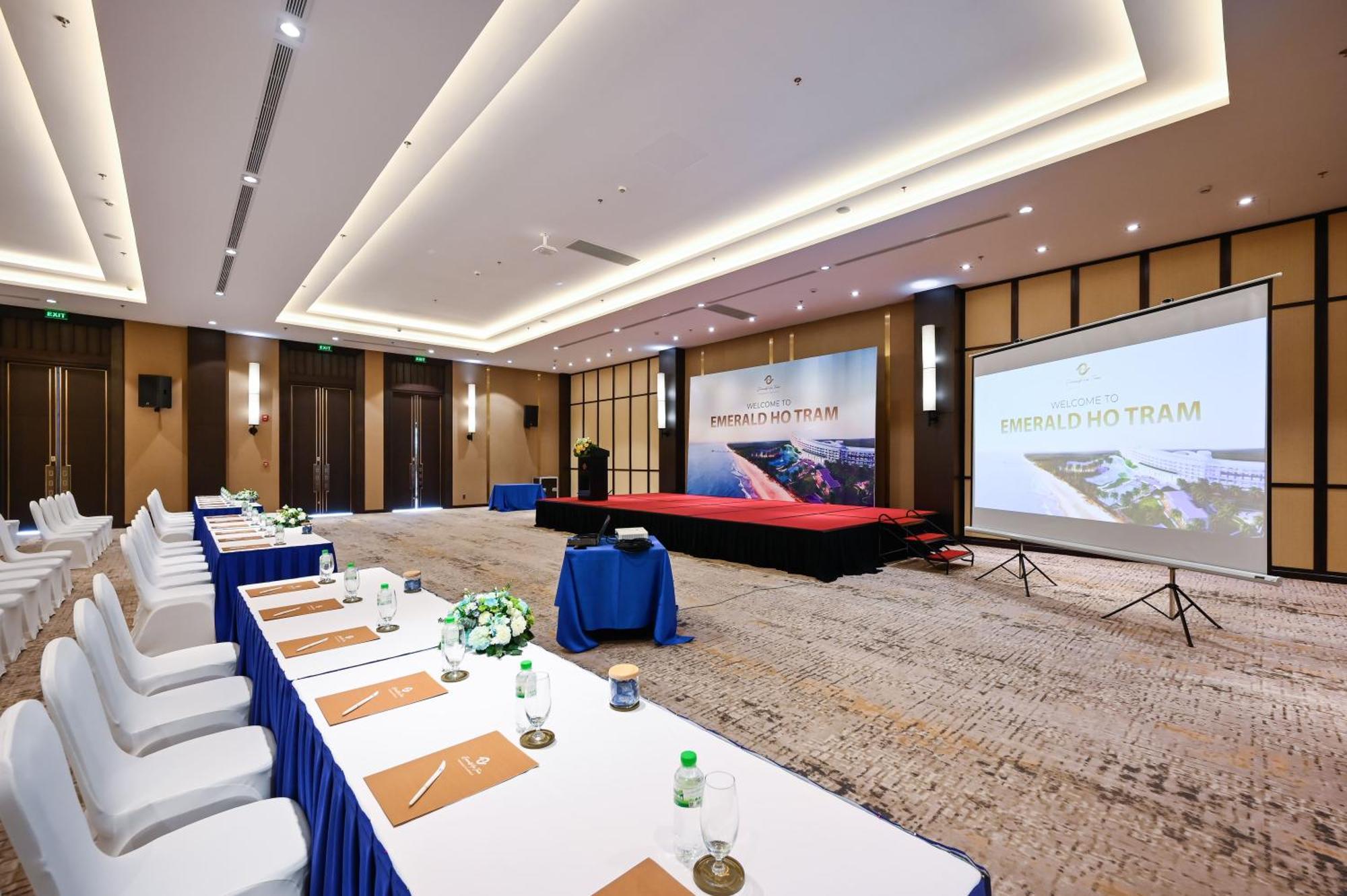 Resort Emerald 4*