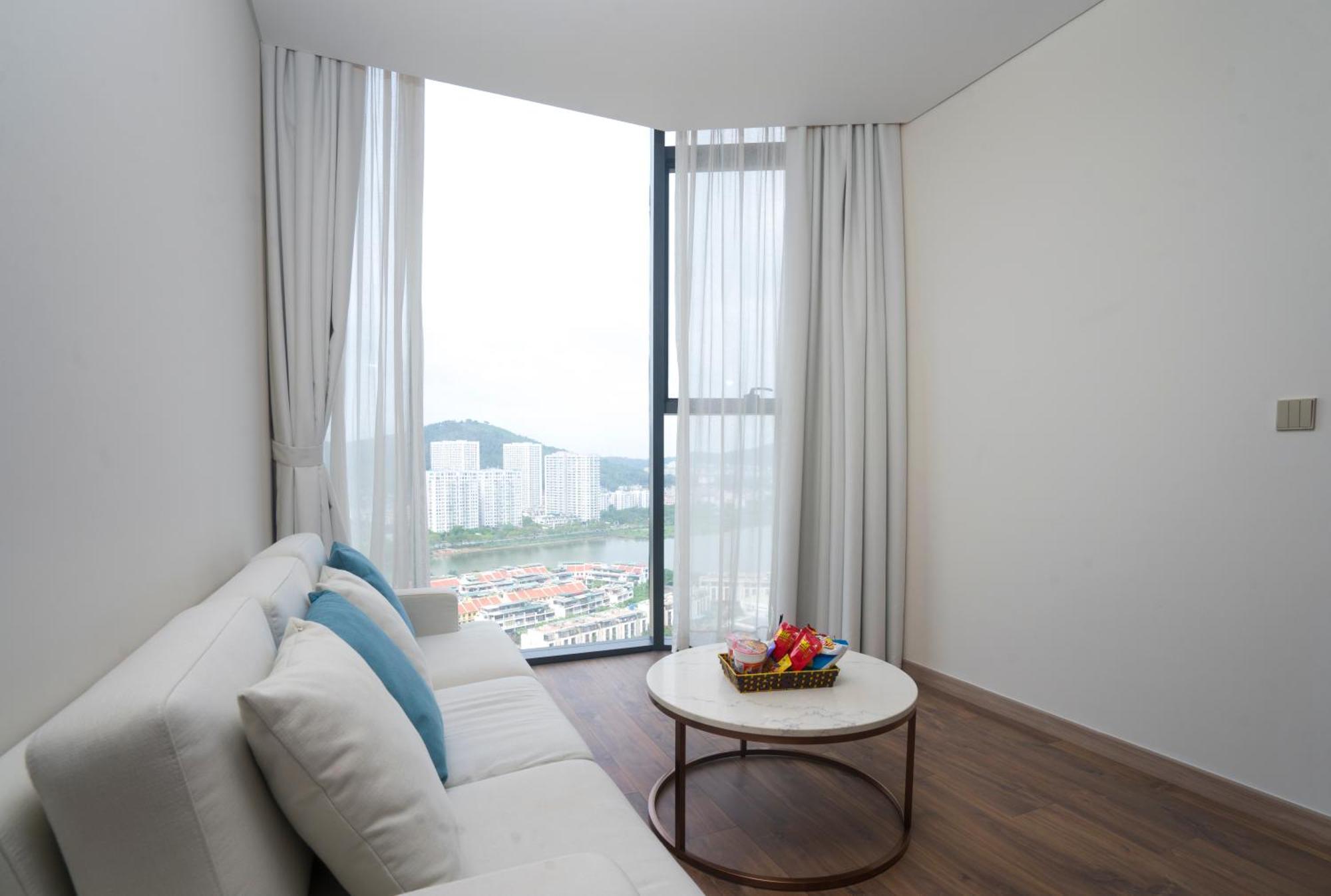 Fowlers' House By Alacarte Bay * Ha Long