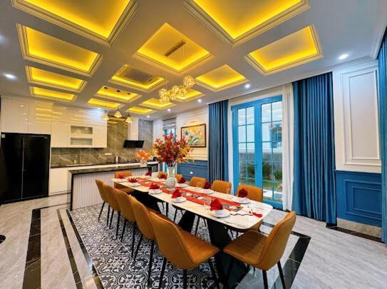 - Biet Thu Nghi Duong Villa Ha Long