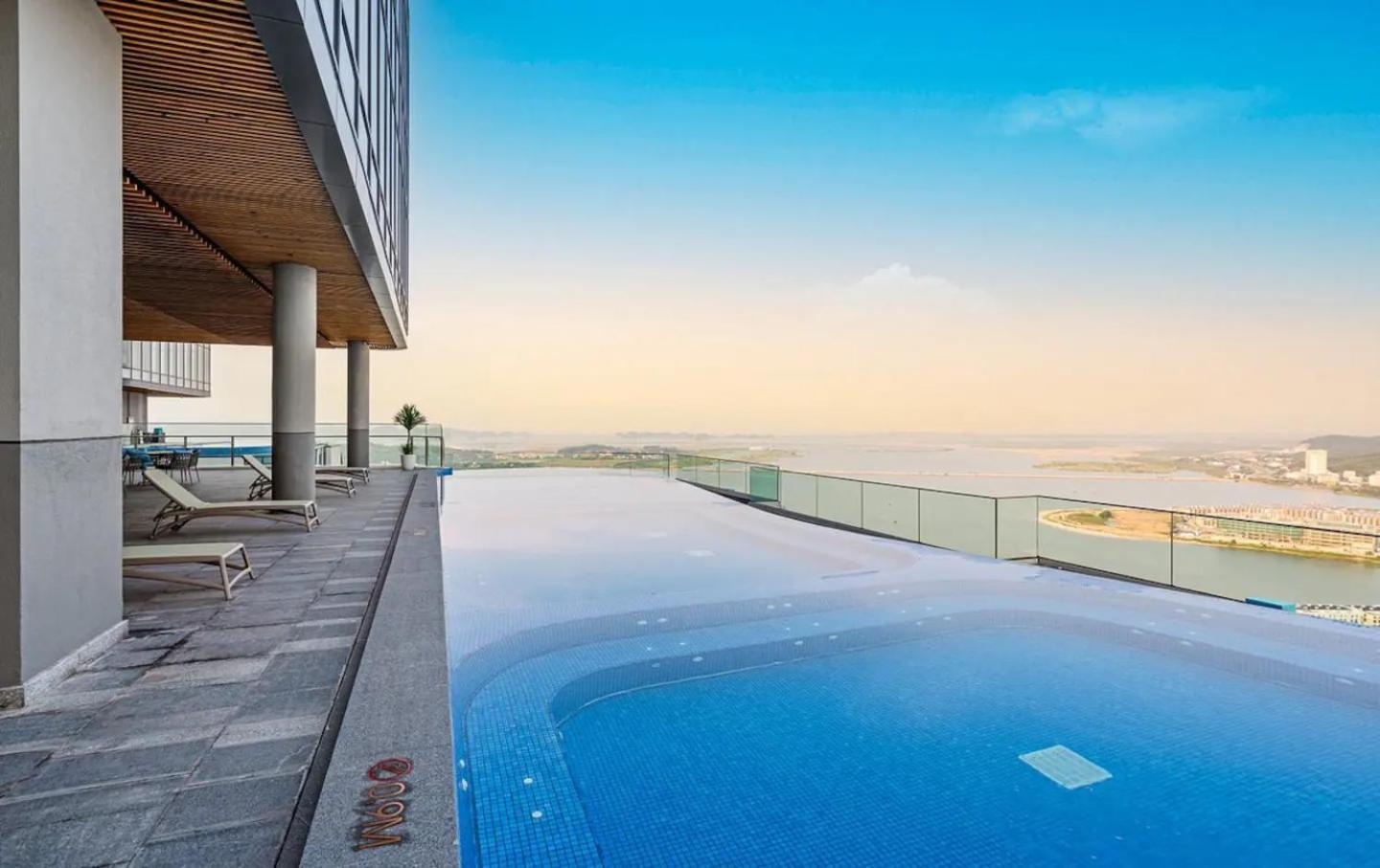 Apartment Fowlers' House By Alacarte Bay Ha Long
