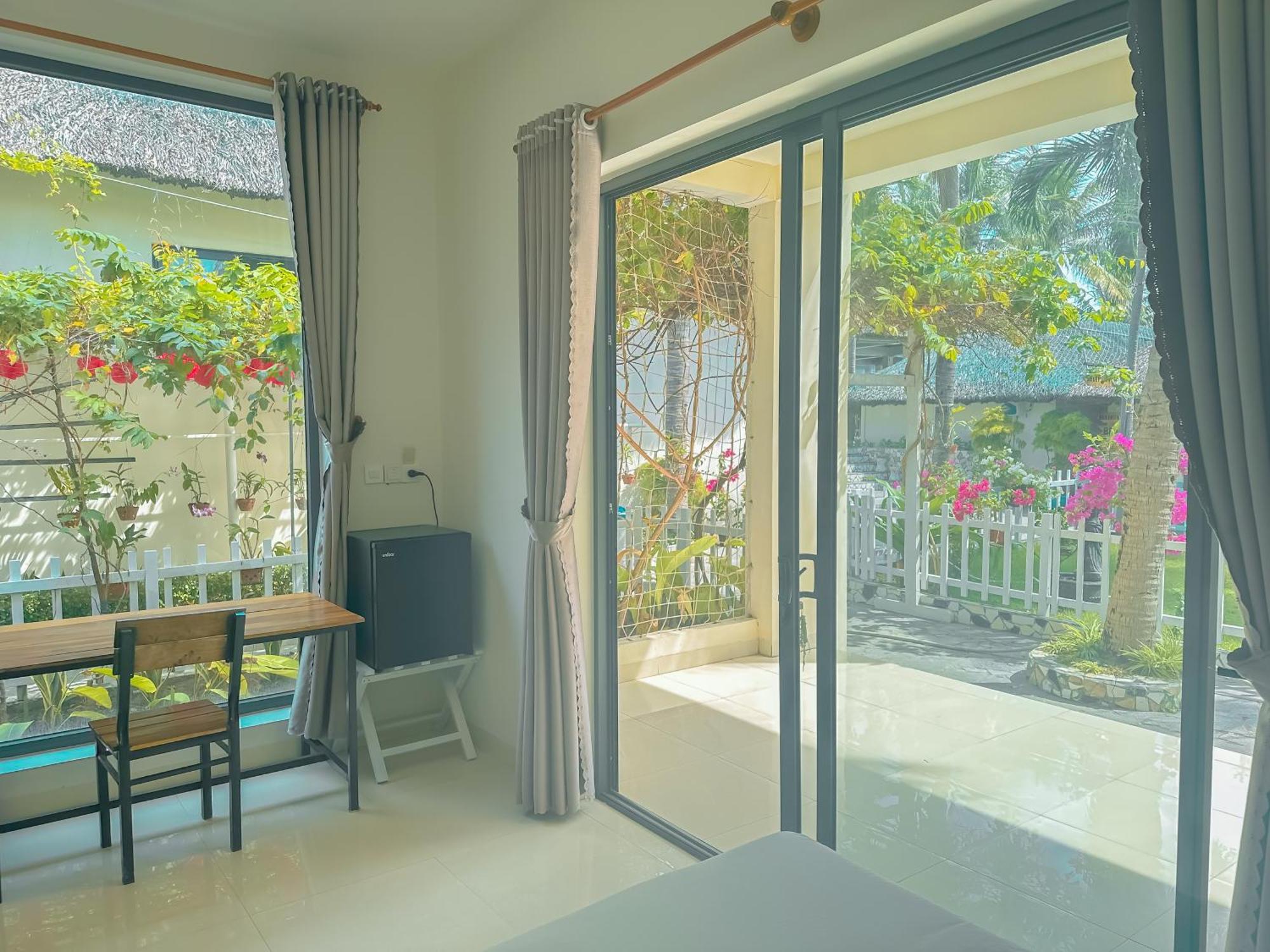 Paradise Doc Let Resort Ninh Hoa