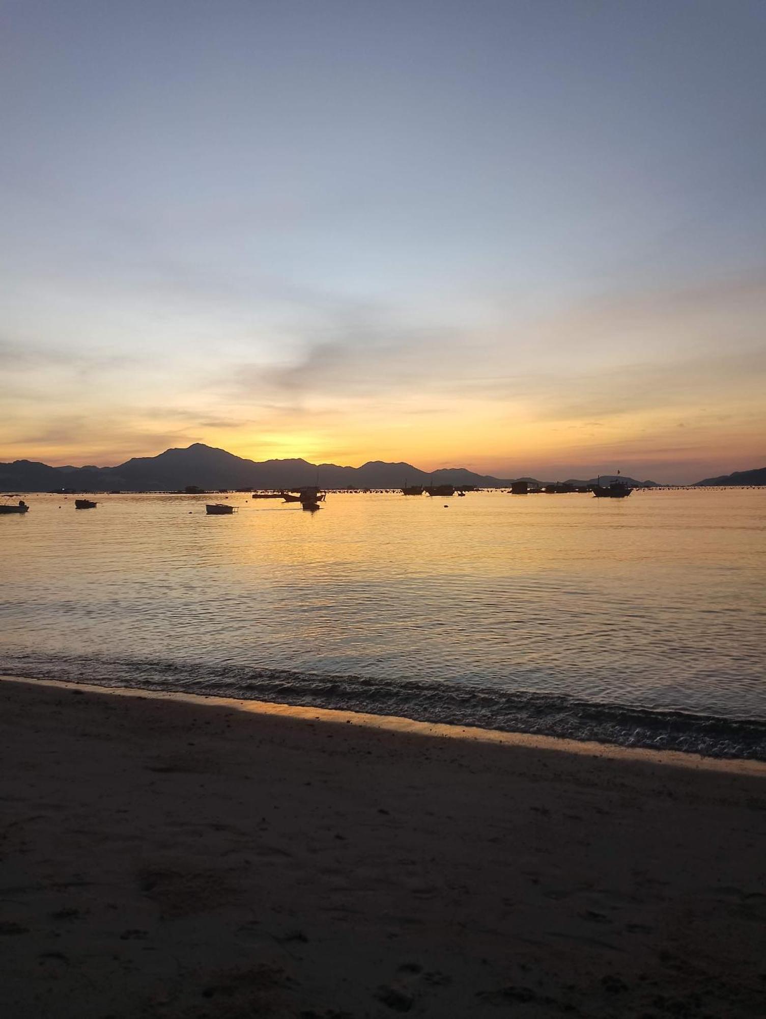 Hotel The Sunrise Anh Tu *