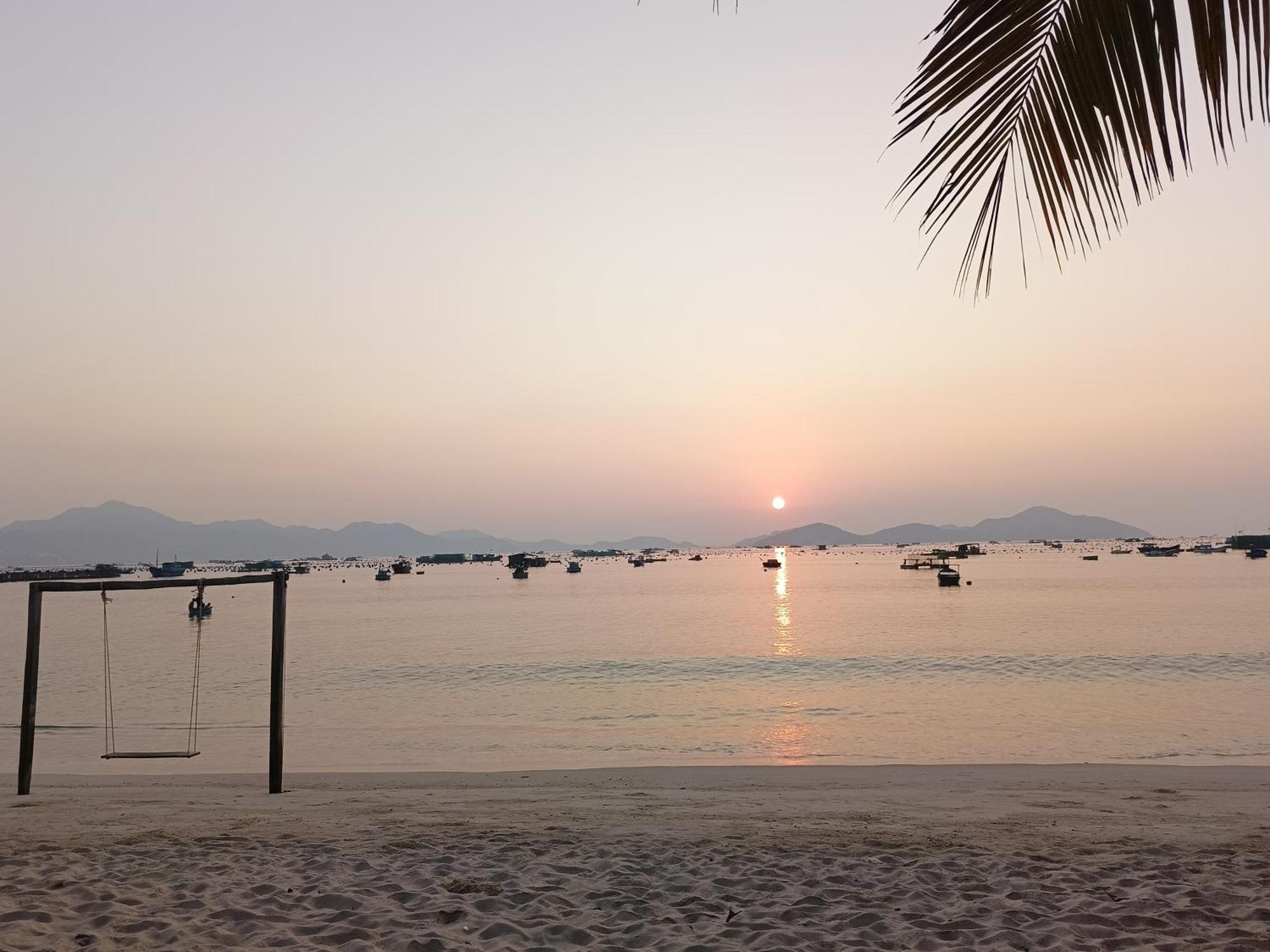 The Sunrise Anh Tu Hotel Cam Ranh