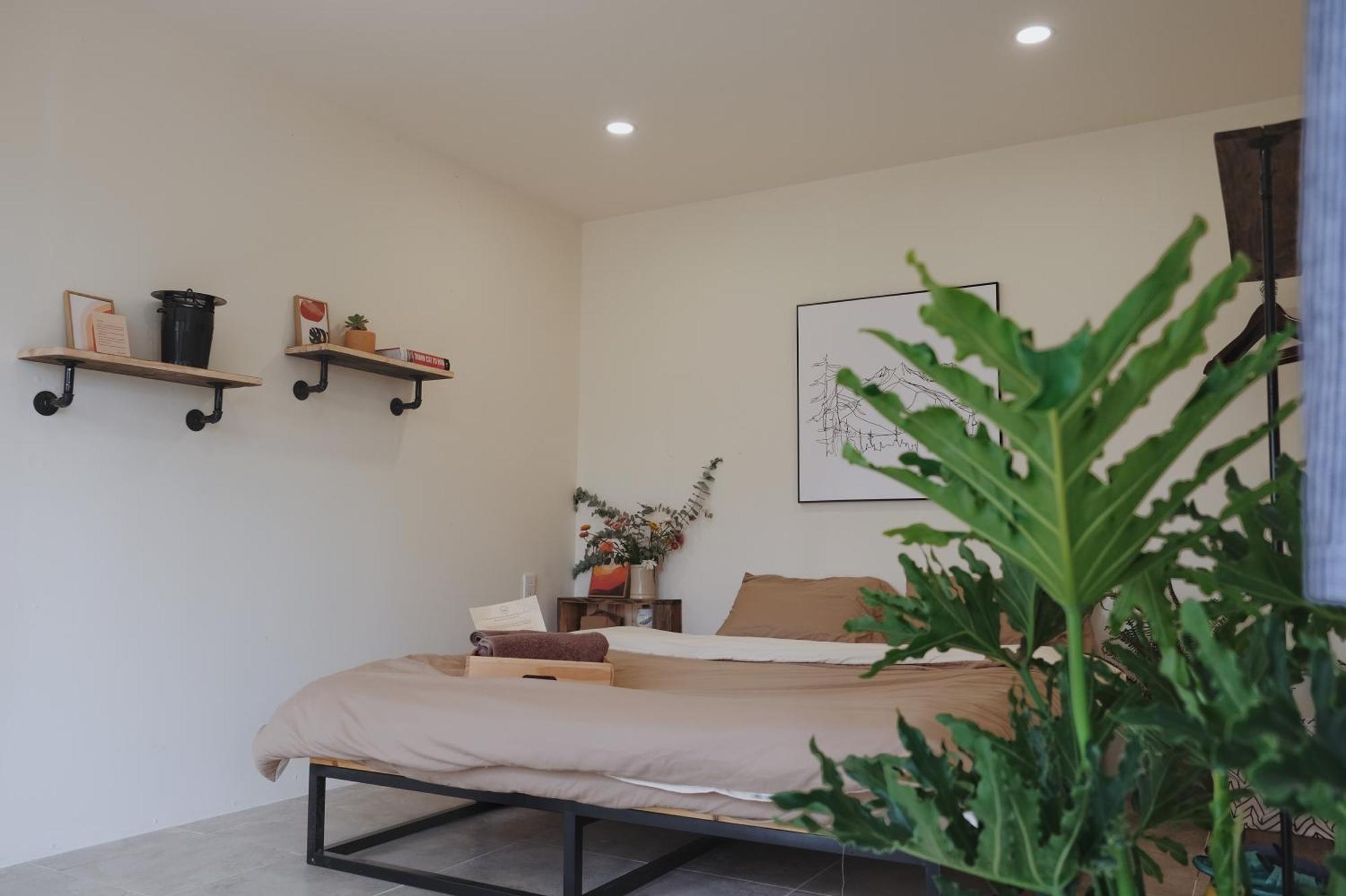 Nha Dau Mang Den Bed & Breakfast Kon Von Kla