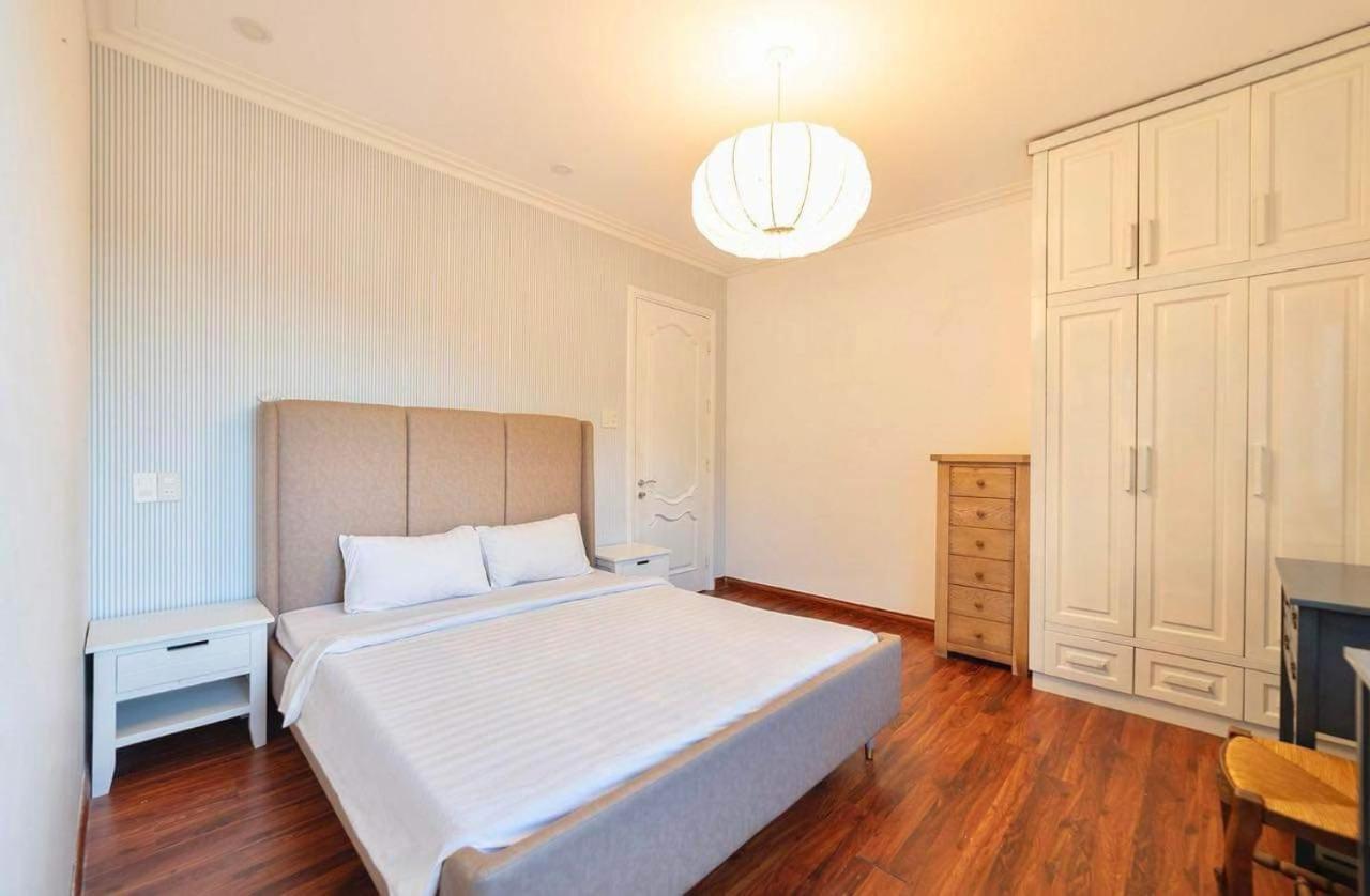 Villa Luxury Khoi Nghia Bac Son Gan Cho Dem - Gan Ho Xuan Huong