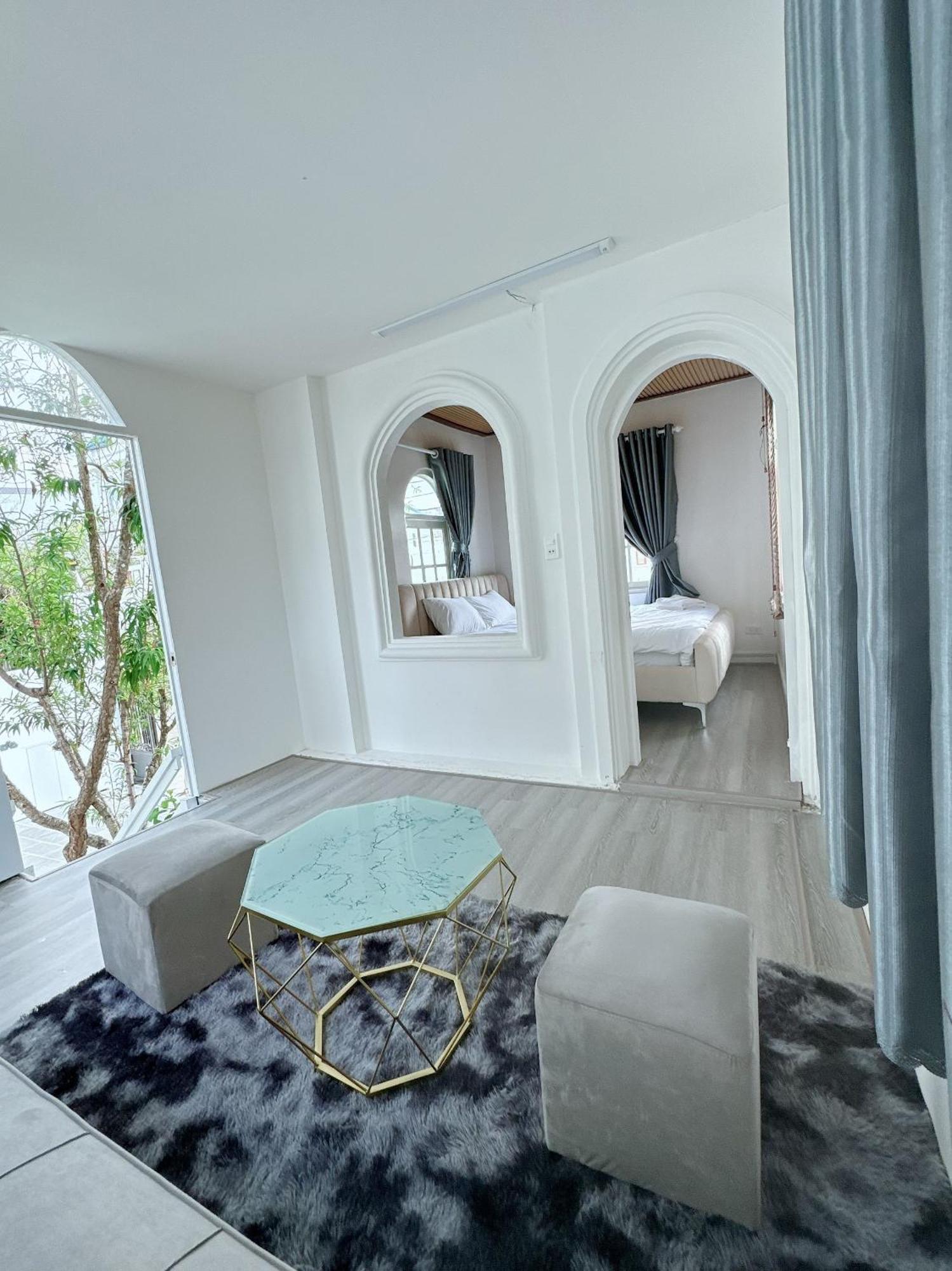 Villa Luxury Khoi Nghia Bac Son Gan Cho Dem - Gan Ho Xuan Huong