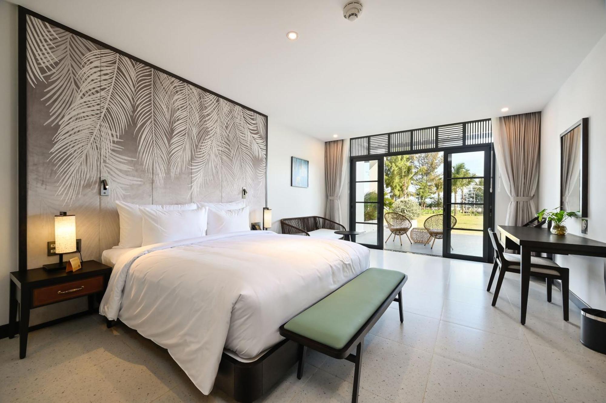 Emerald Resort