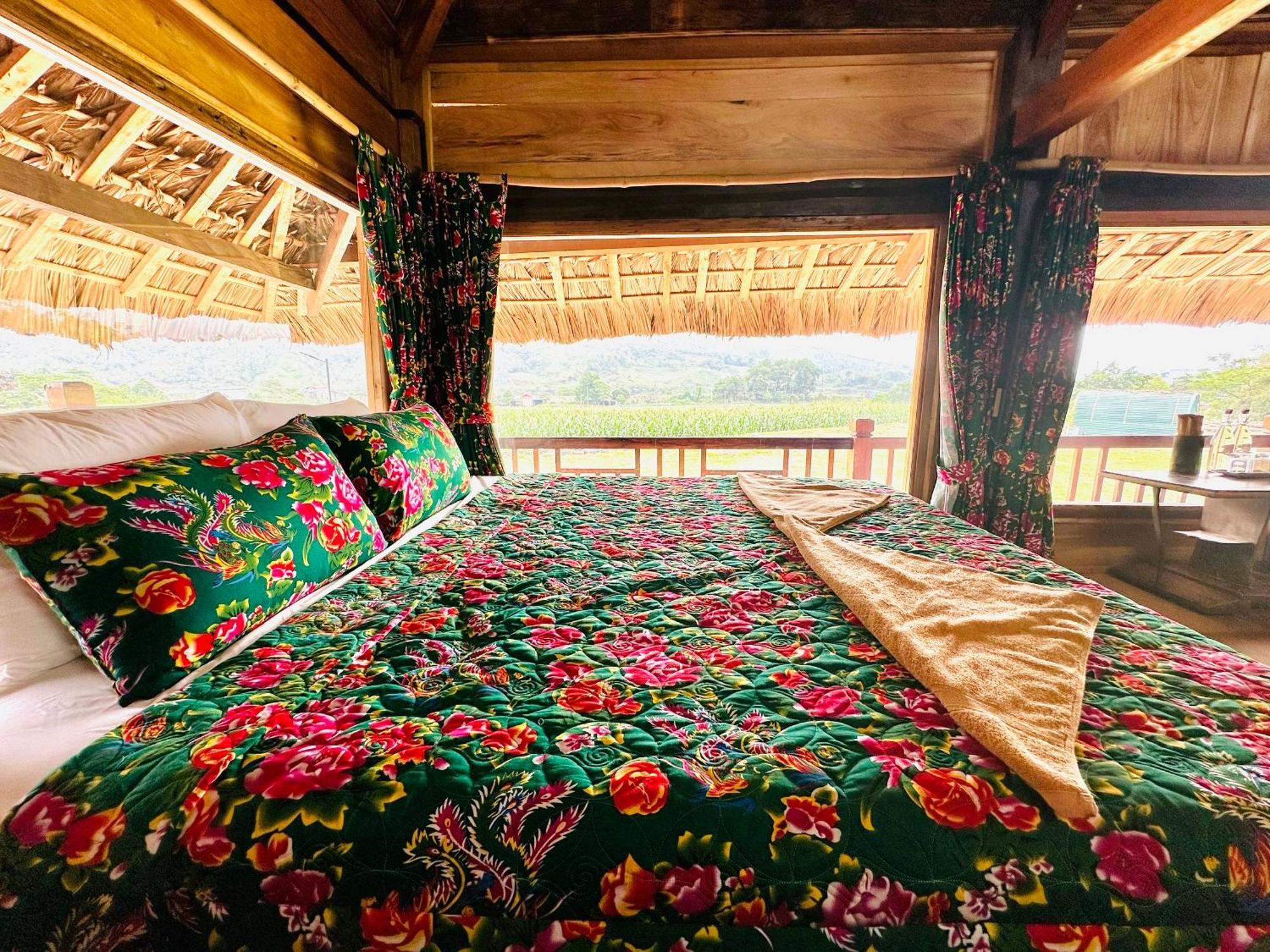 Ban Bang Tours & Motorbike * Ha Giang