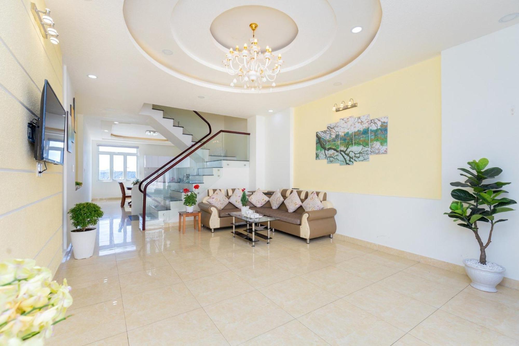 Gdh - Gan Cho Dem, Gan Ho Xuan Huong, Gan Quang Truong Villa