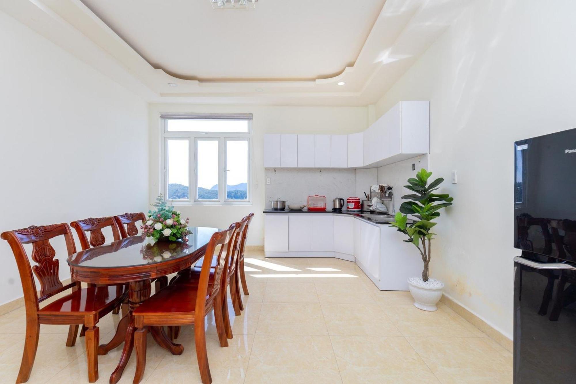 Villa Gdh - Gan Cho Dem, Gan Ho Xuan Huong, Gan Quang Truong *