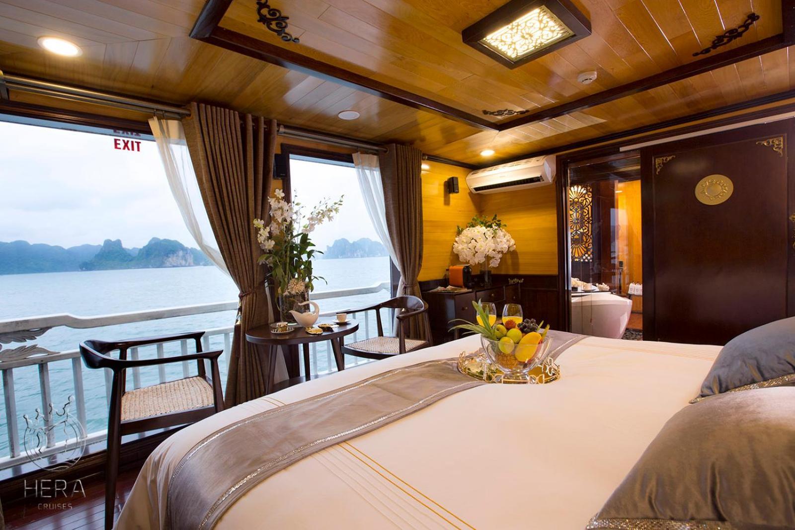 Hera Grand Lux Cruise On Bay Hạ Long