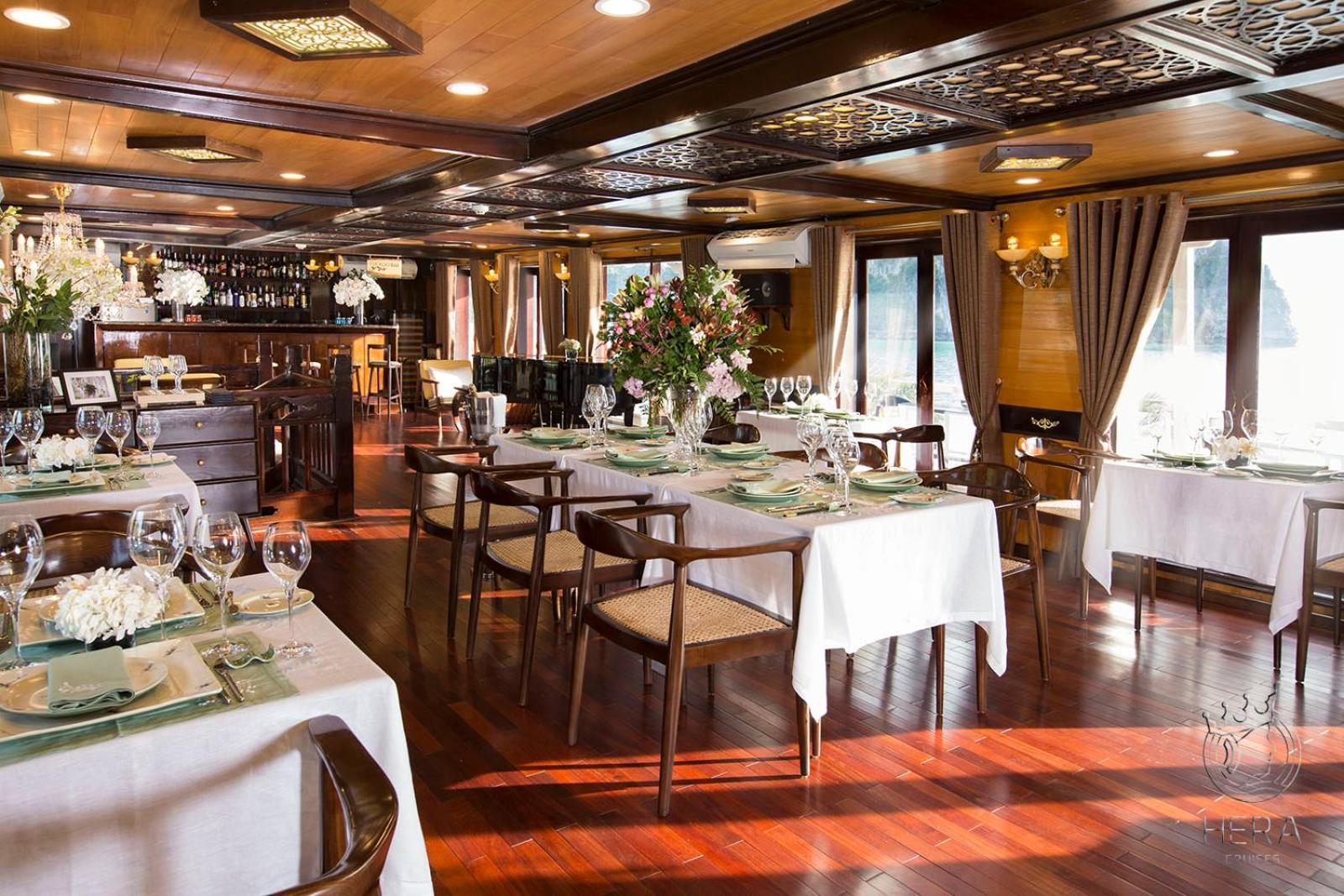 Hera Grand Lux Cruise On Bay