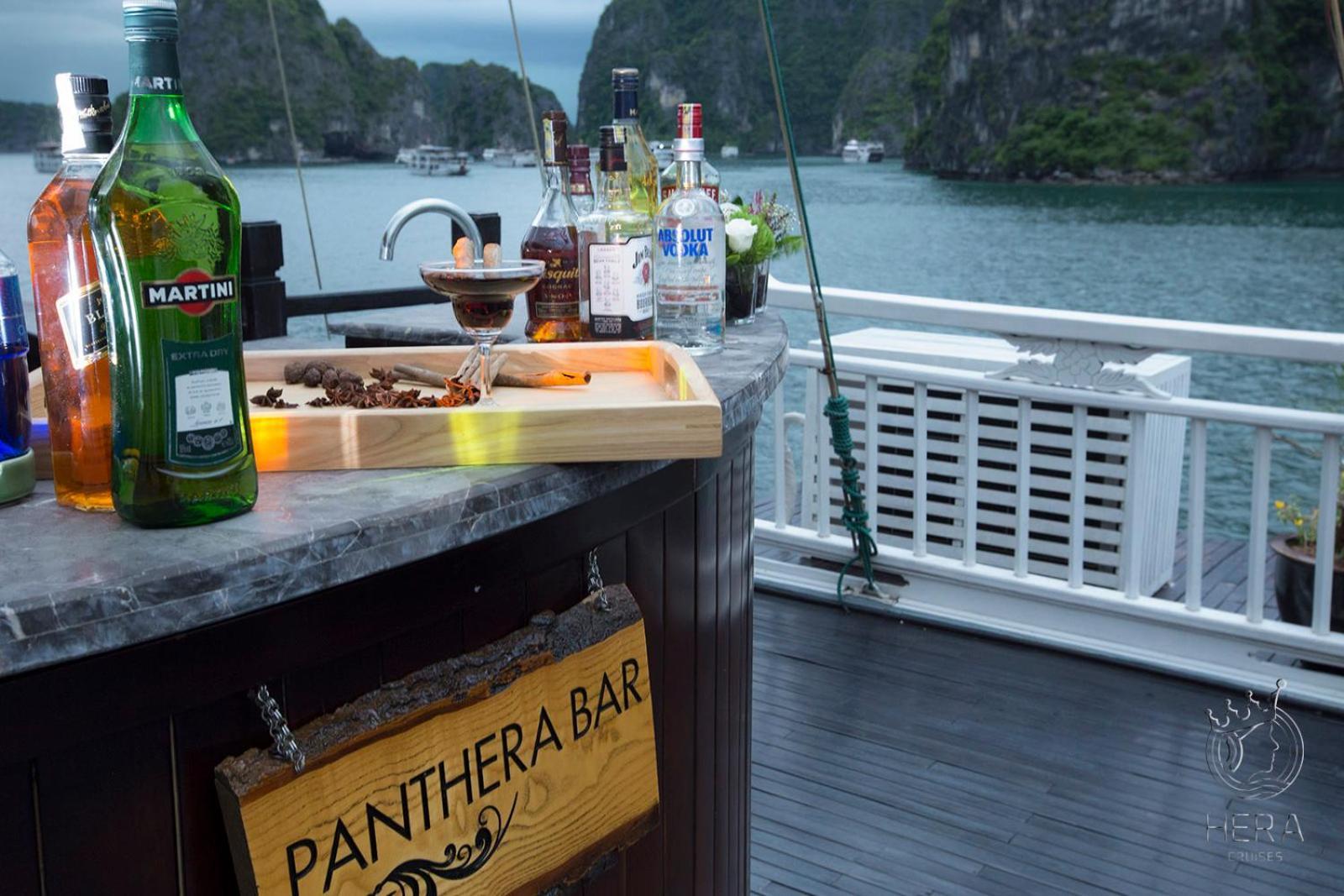 Hera Grand Lux Cruise On Bay 5* Hạ Long