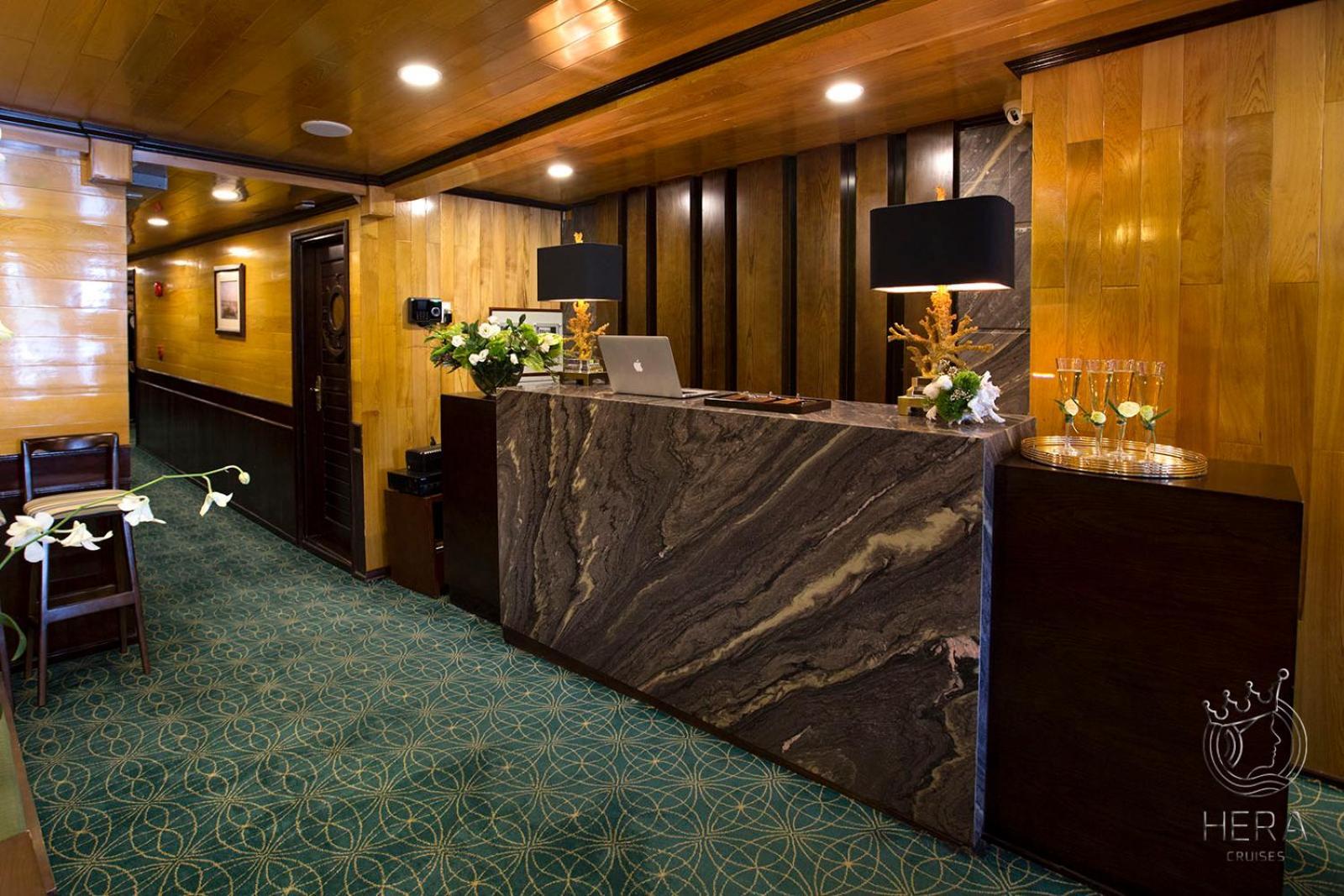  Hera Grand Lux Cruise On Bay Hạ Long