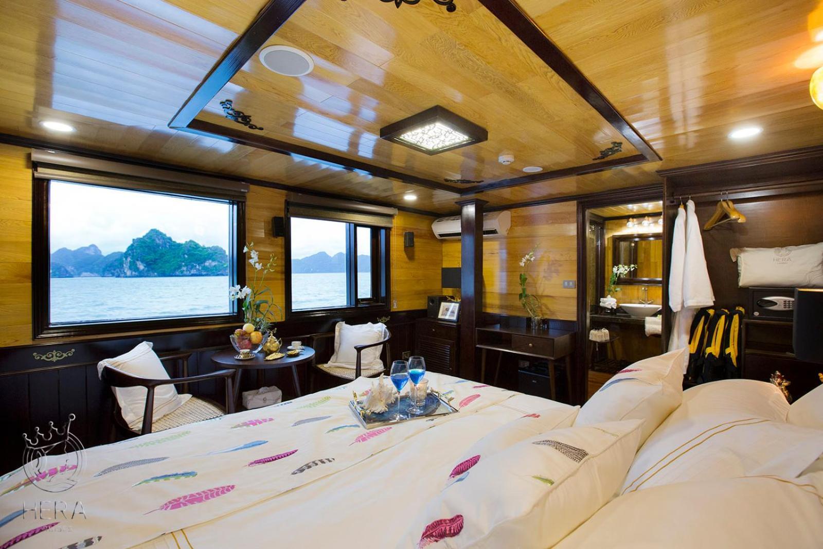 Hera Grand Lux Cruise On Bay