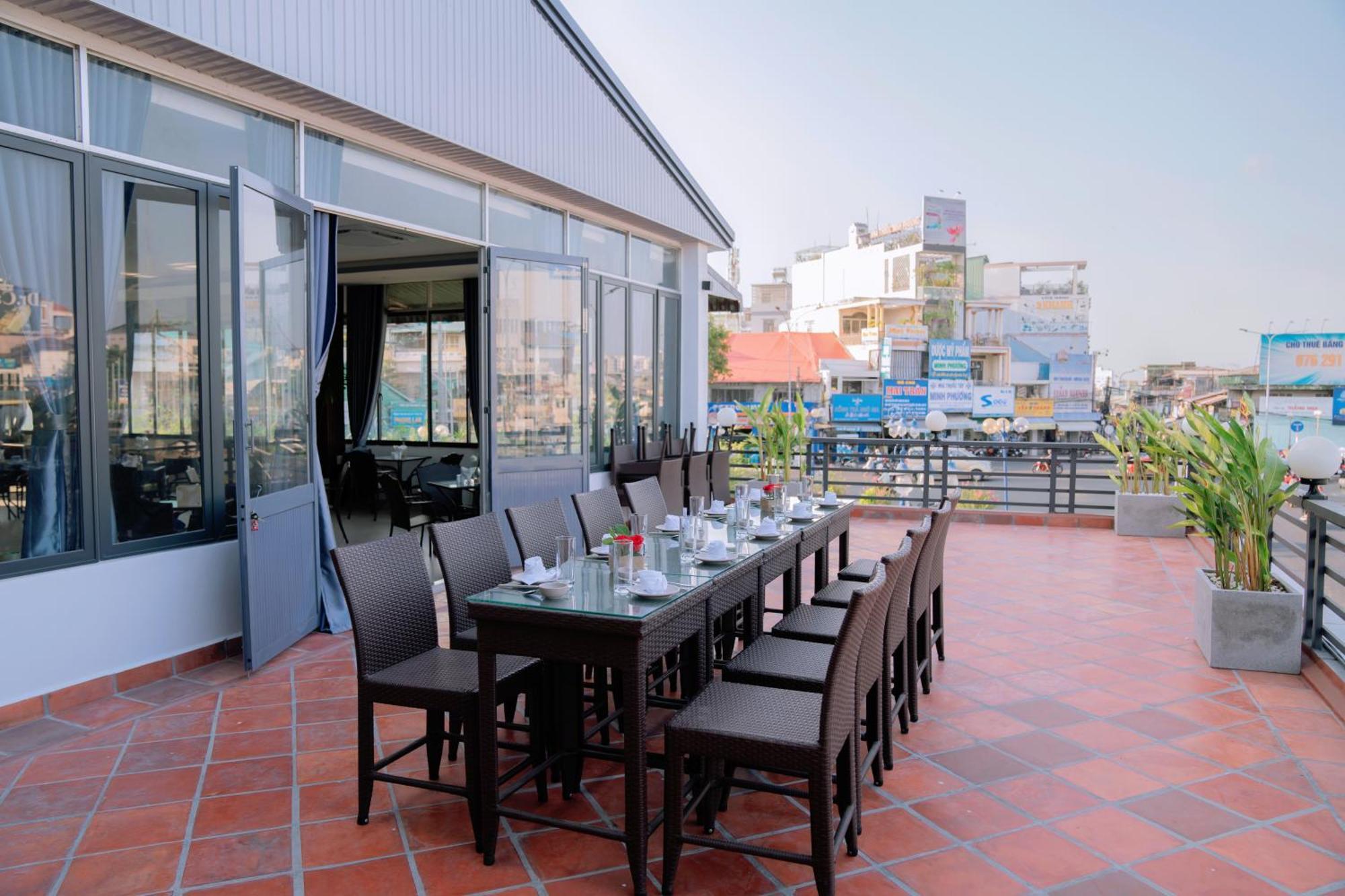 Hotel Song Tien 2*