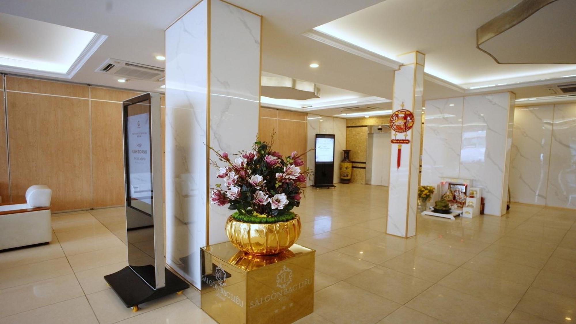 Sai Gon - 3*