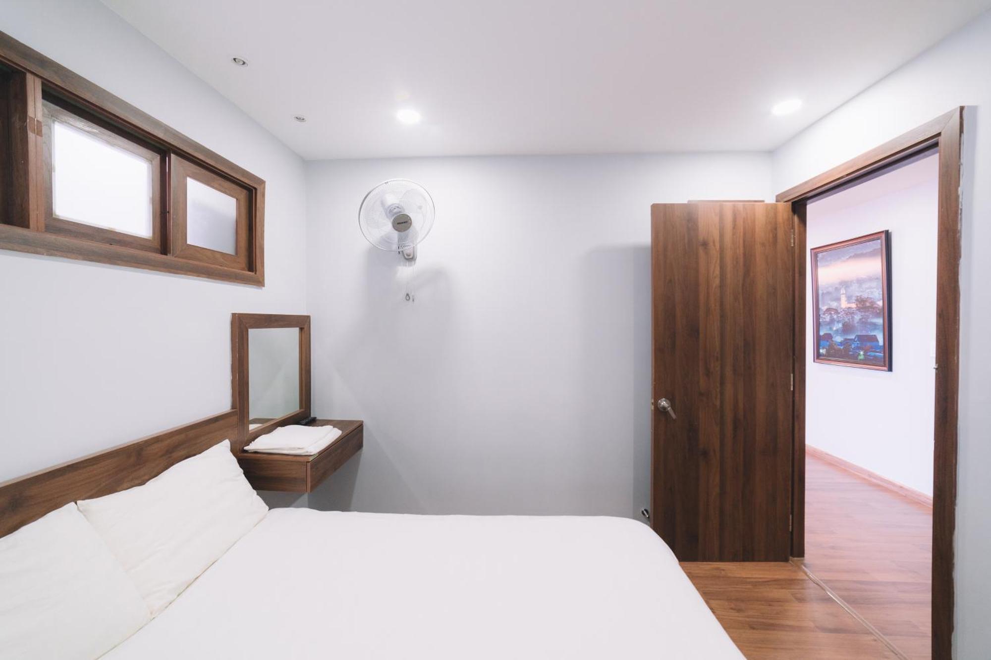 Aparthotel Center *