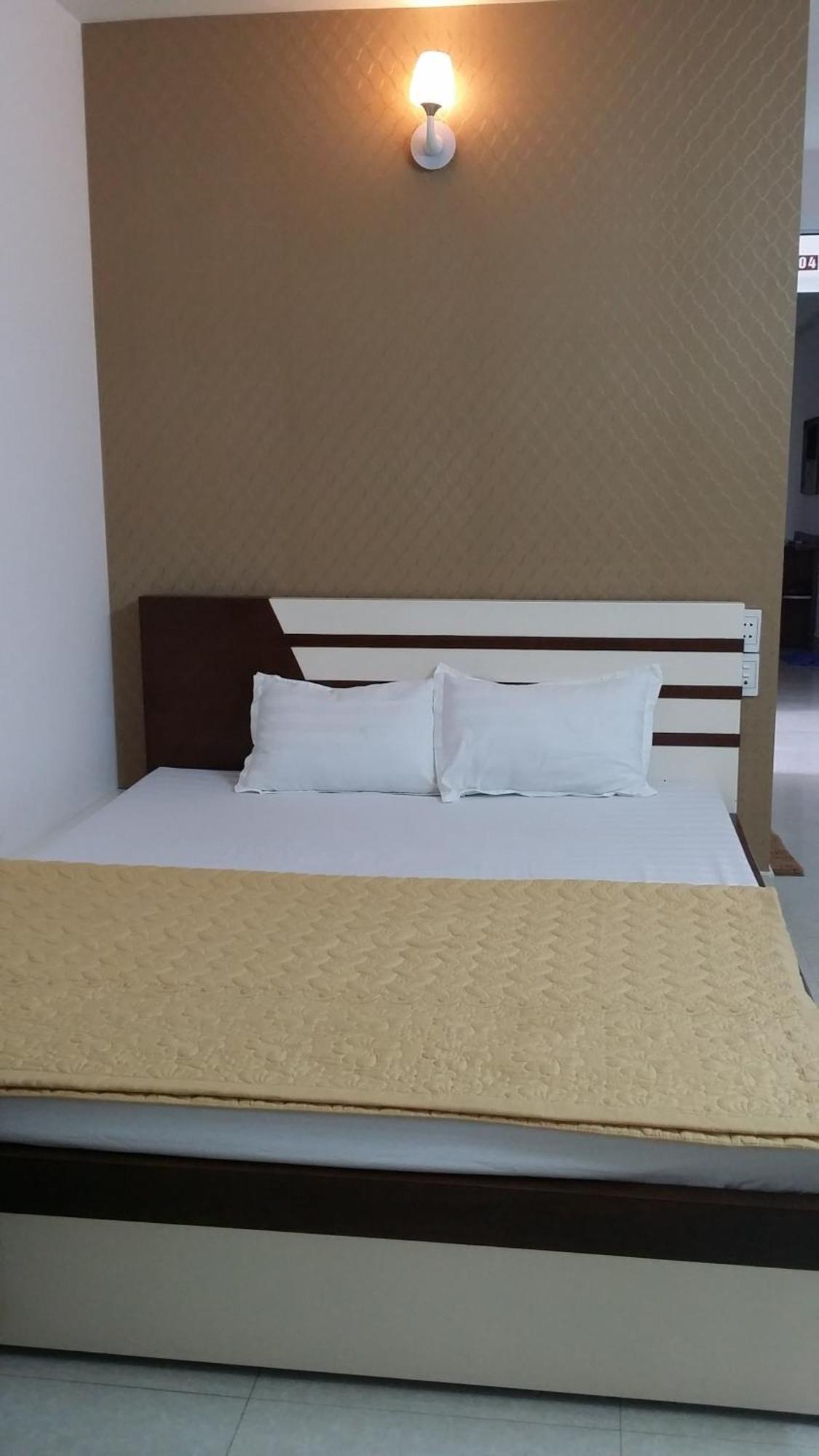 Hotel The Light 3*