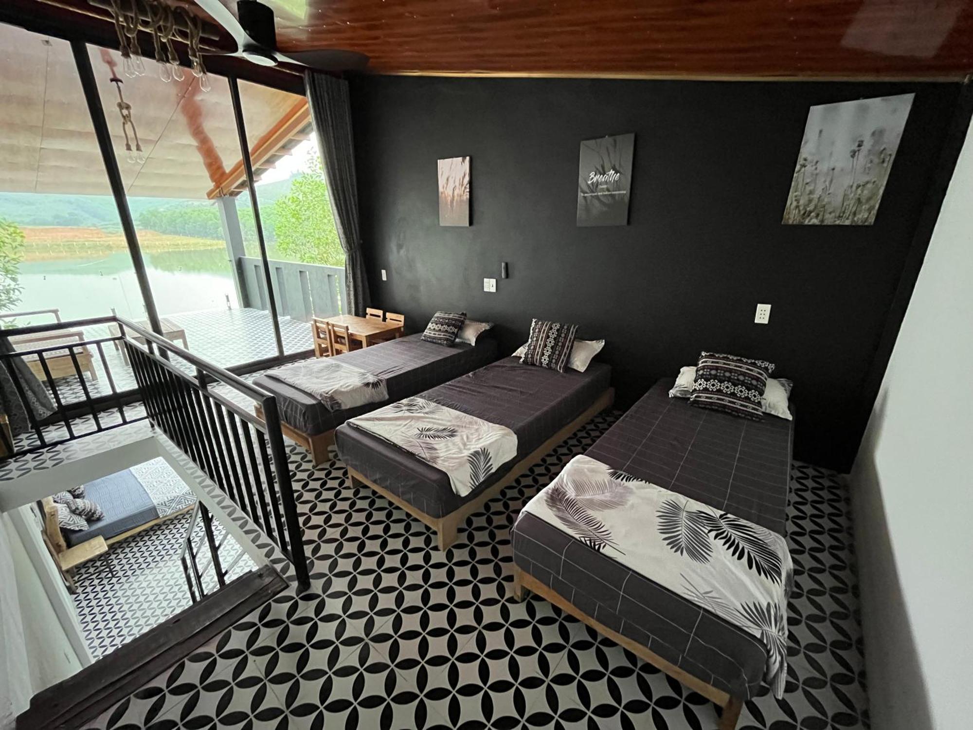 Homestay Nguyen Shack Retreat *